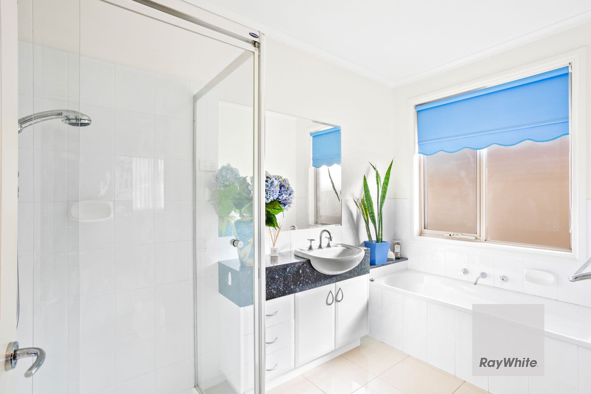 1 Maple Court, Taylors Hill VIC 3037, Taylors Hill - Thumbnail 4