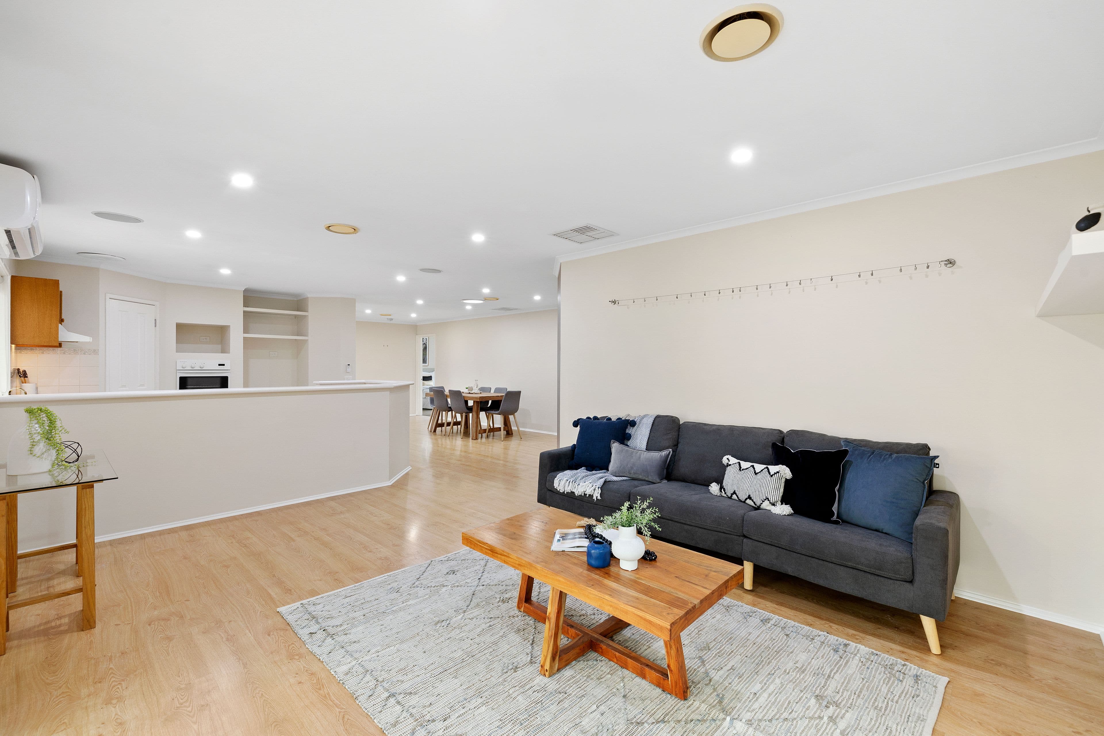 9 Macgregor Court, Rowville VIC 3178, Rowville - Thumbnail 3