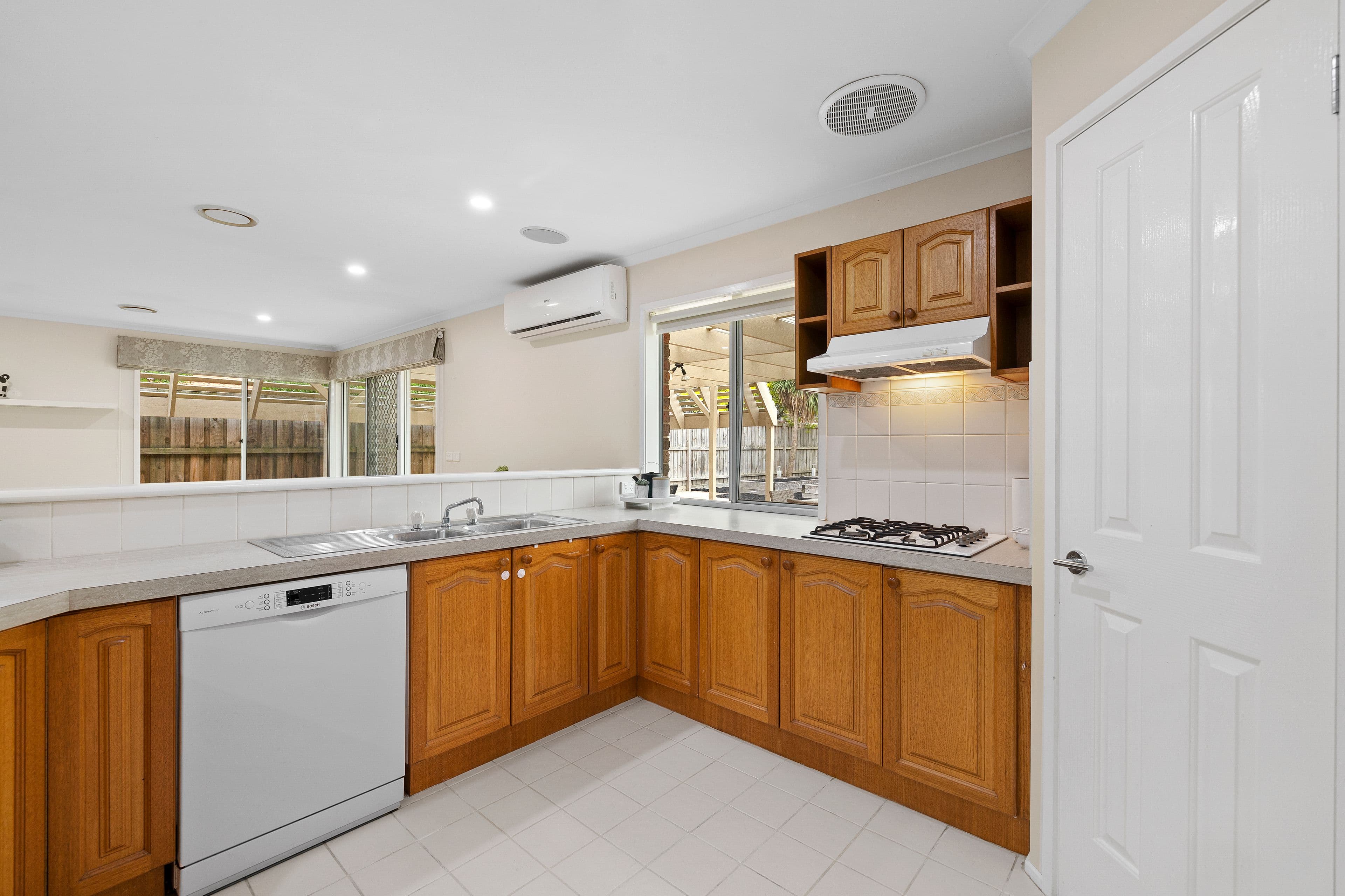 9 Macgregor Court, Rowville VIC 3178, Rowville - Thumbnail 4