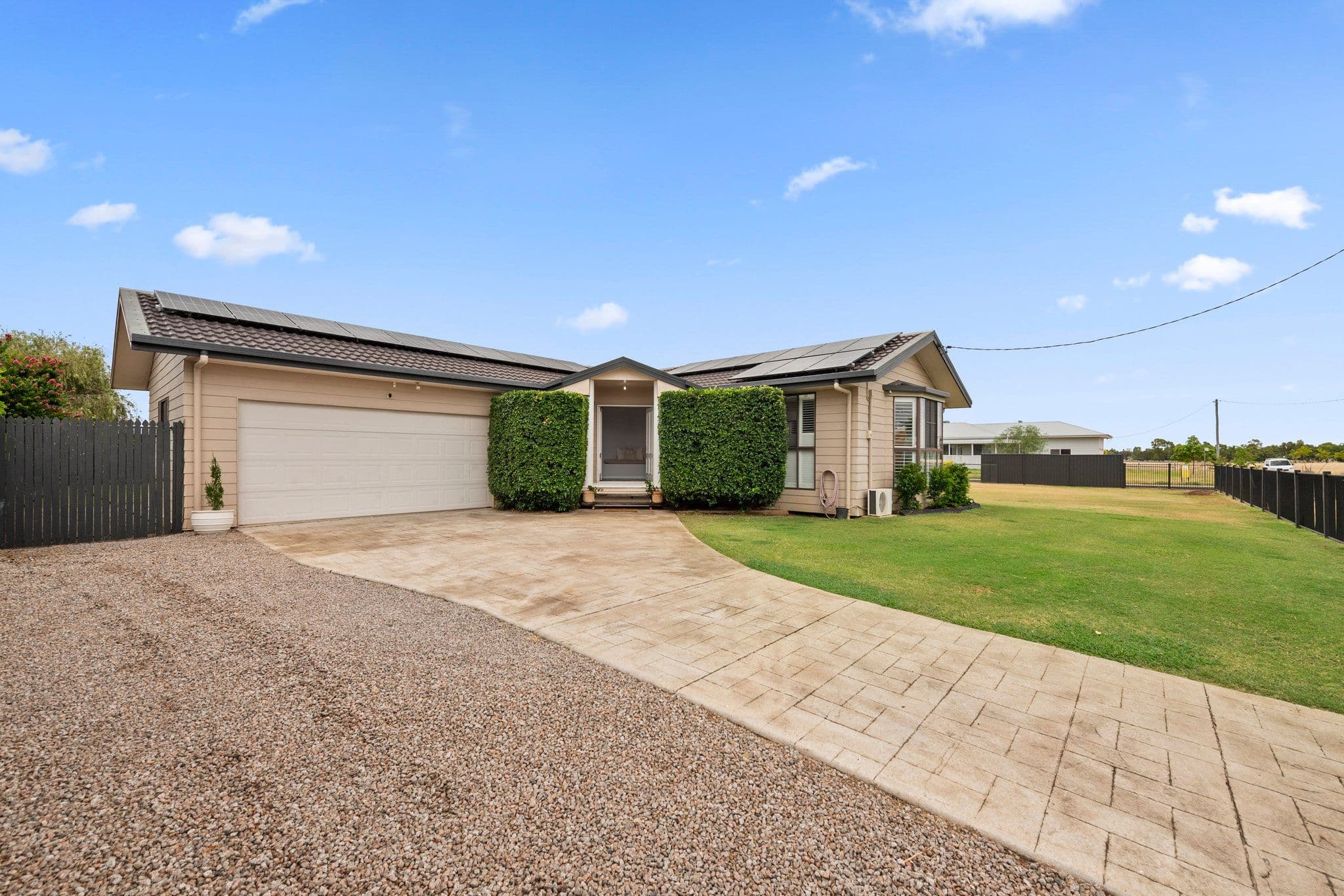 15 Lynette Street, Dalby QLD 4405, Dalby - Thumbnail 2
