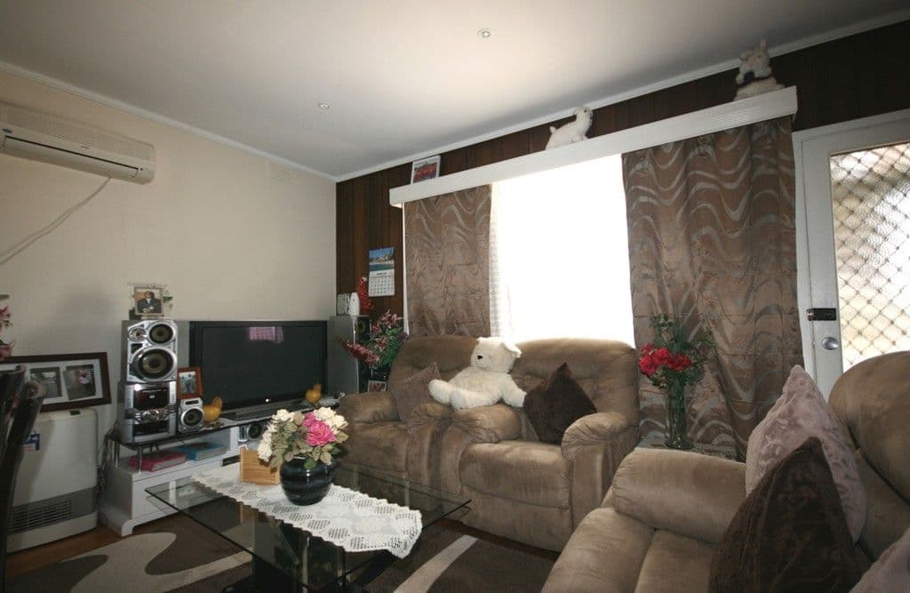 41 Power Street, ST ALBANS VIC 3021, St Albans - Thumbnail 4