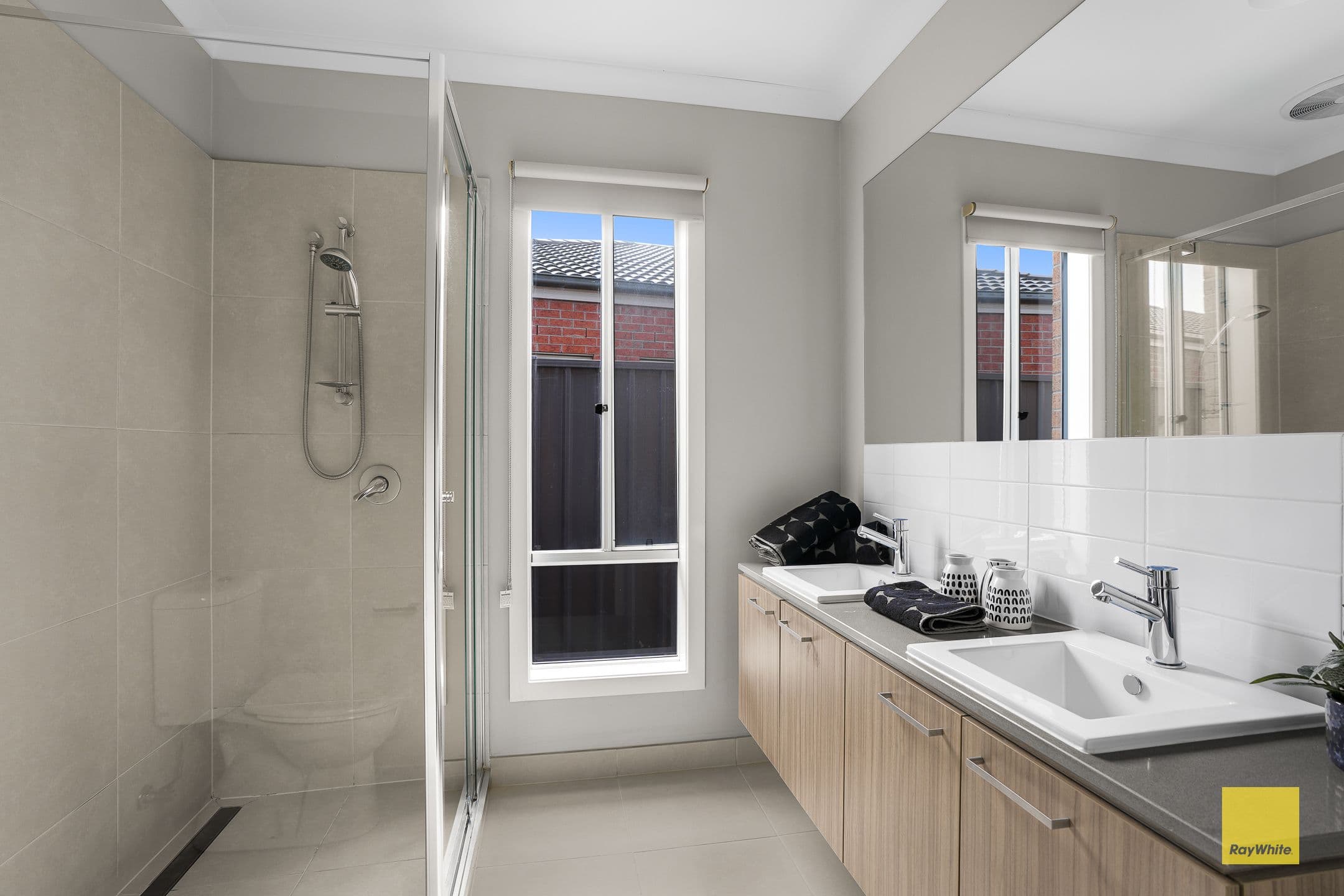 16 lovicks Road, WEIR VIEWS VIC 3338, Weir Views - Thumbnail 3