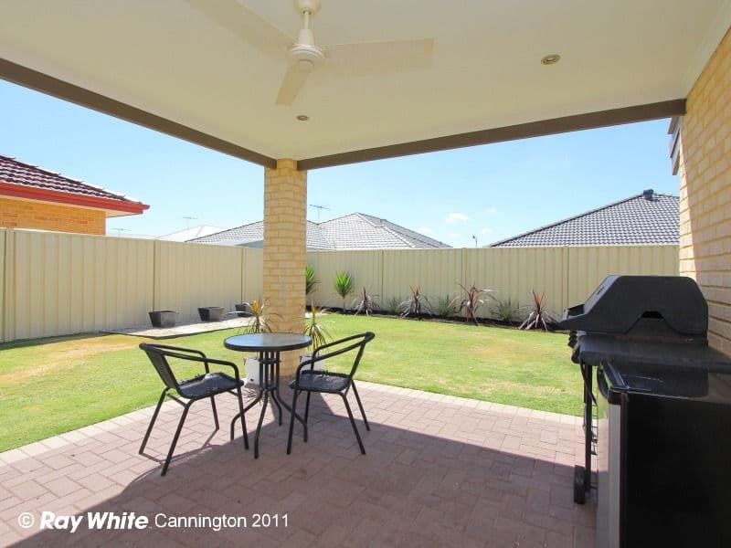 23 Grenoble Street, PIARA WATERS WA 6112, Piara Waters - Thumbnail 4