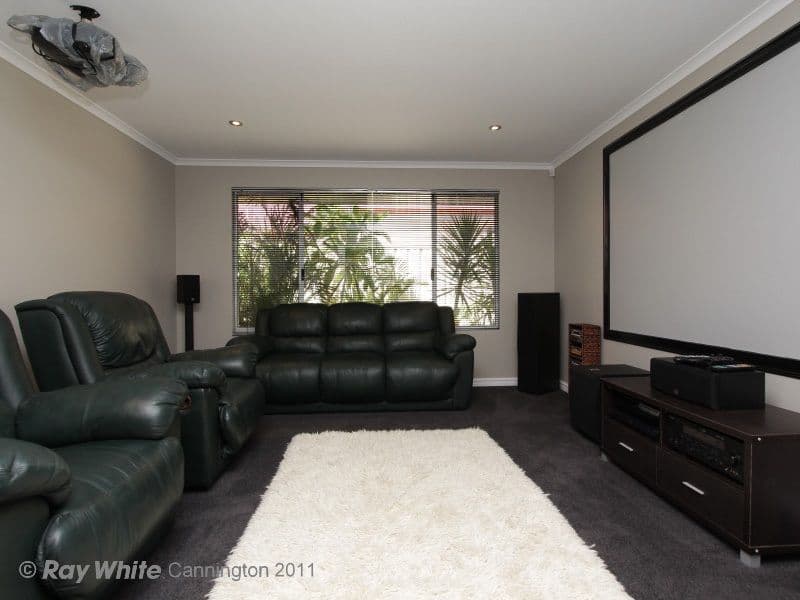 23 Grenoble Street, PIARA WATERS WA 6112, Piara Waters - Thumbnail 7
