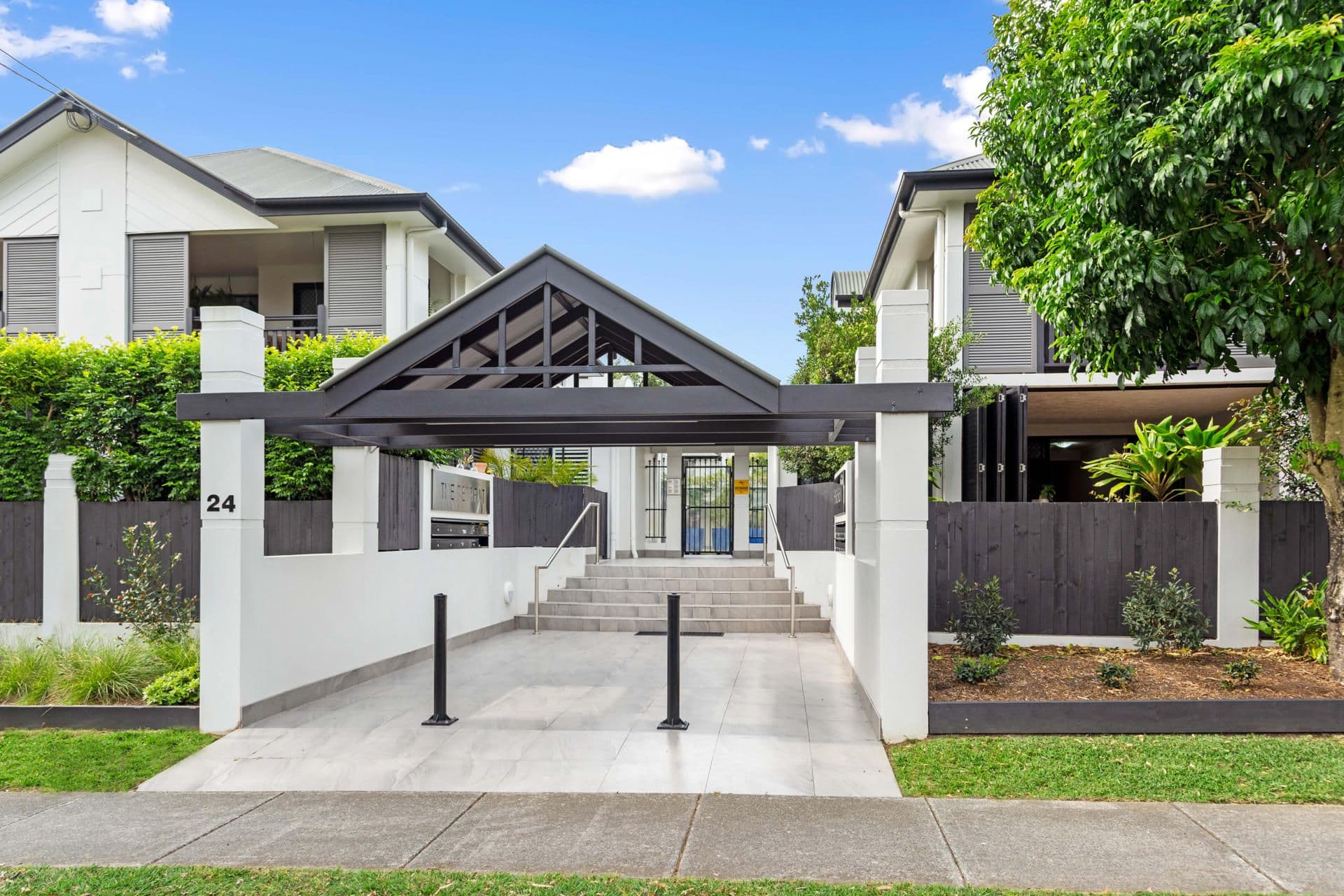 24 Grosvenor Street, Balmoral QLD 4171, Balmoral - Thumbnail 2