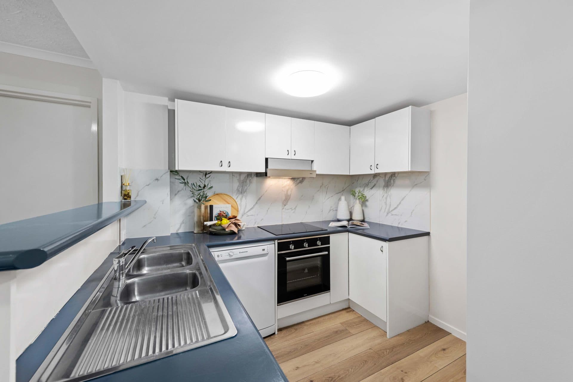 24 Grosvenor Street, Balmoral QLD 4171, Balmoral - Thumbnail 7