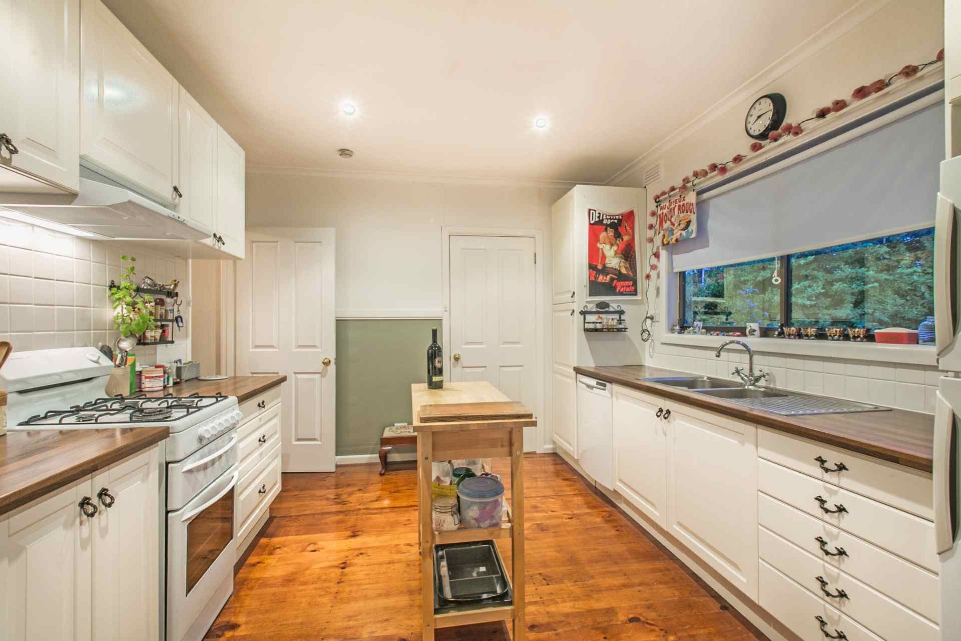 4 Don Street, Reservoir VIC 3073, Reservoir - Thumbnail 4