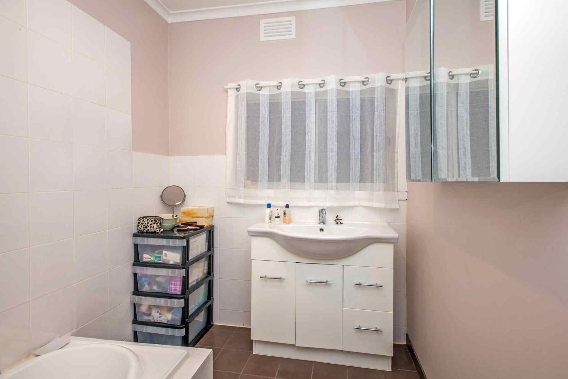 4 Don Street, Reservoir VIC 3073, Reservoir - Thumbnail 6