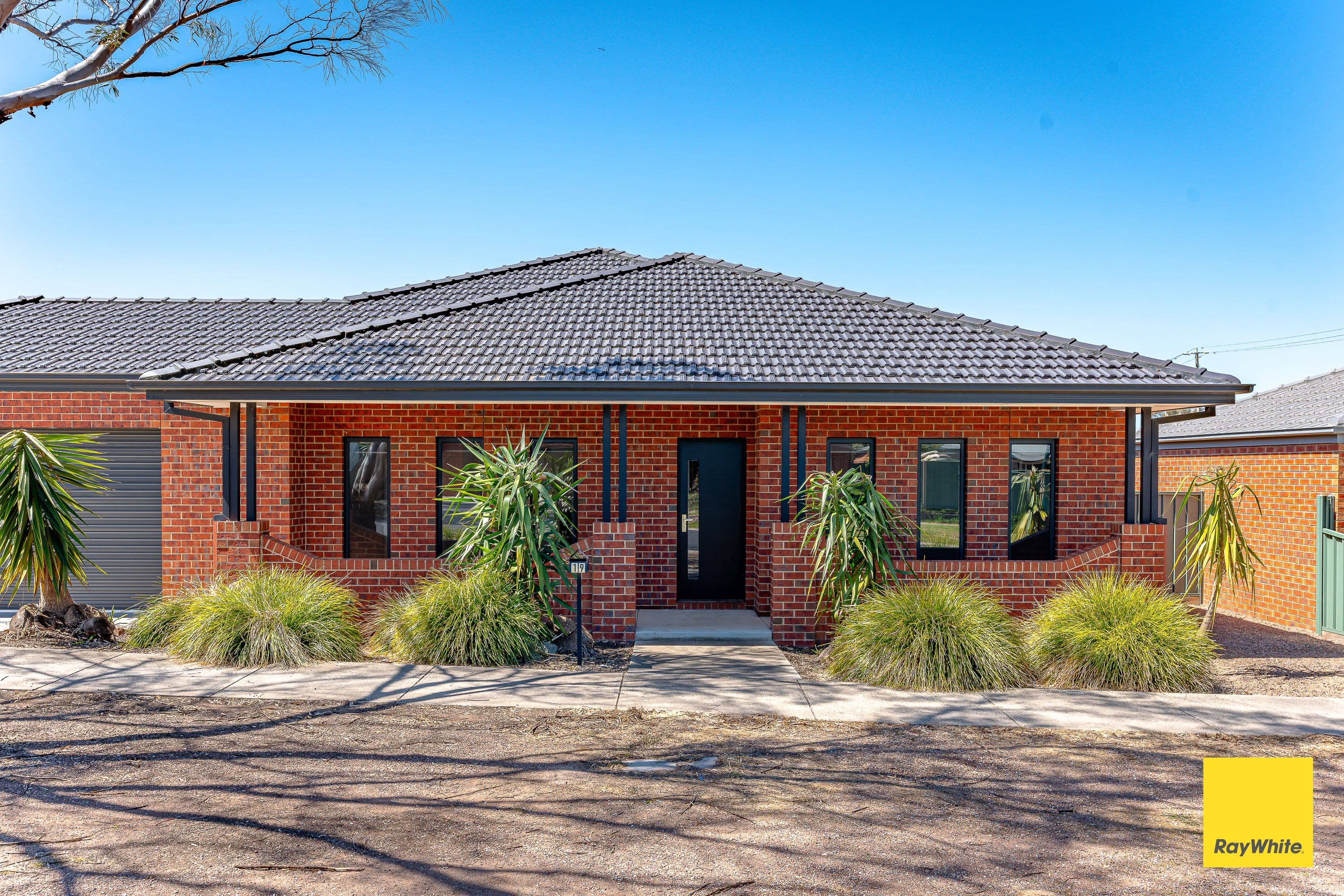 19 Muriel Street, Kangaroo Flat VIC 3555, Kangaroo Flat - Thumbnail 2