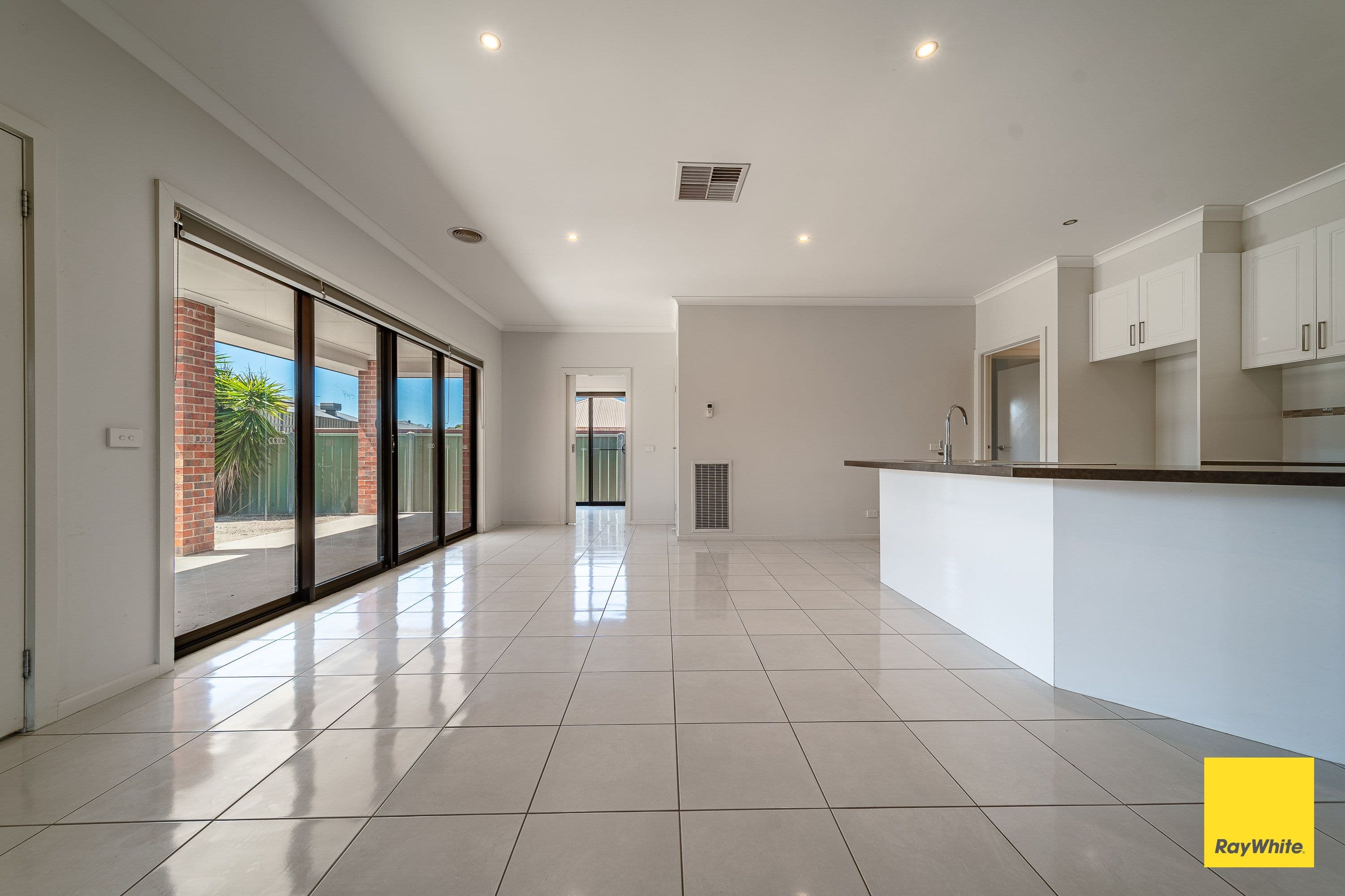 19 Muriel Street, Kangaroo Flat VIC 3555, Kangaroo Flat - Thumbnail 3