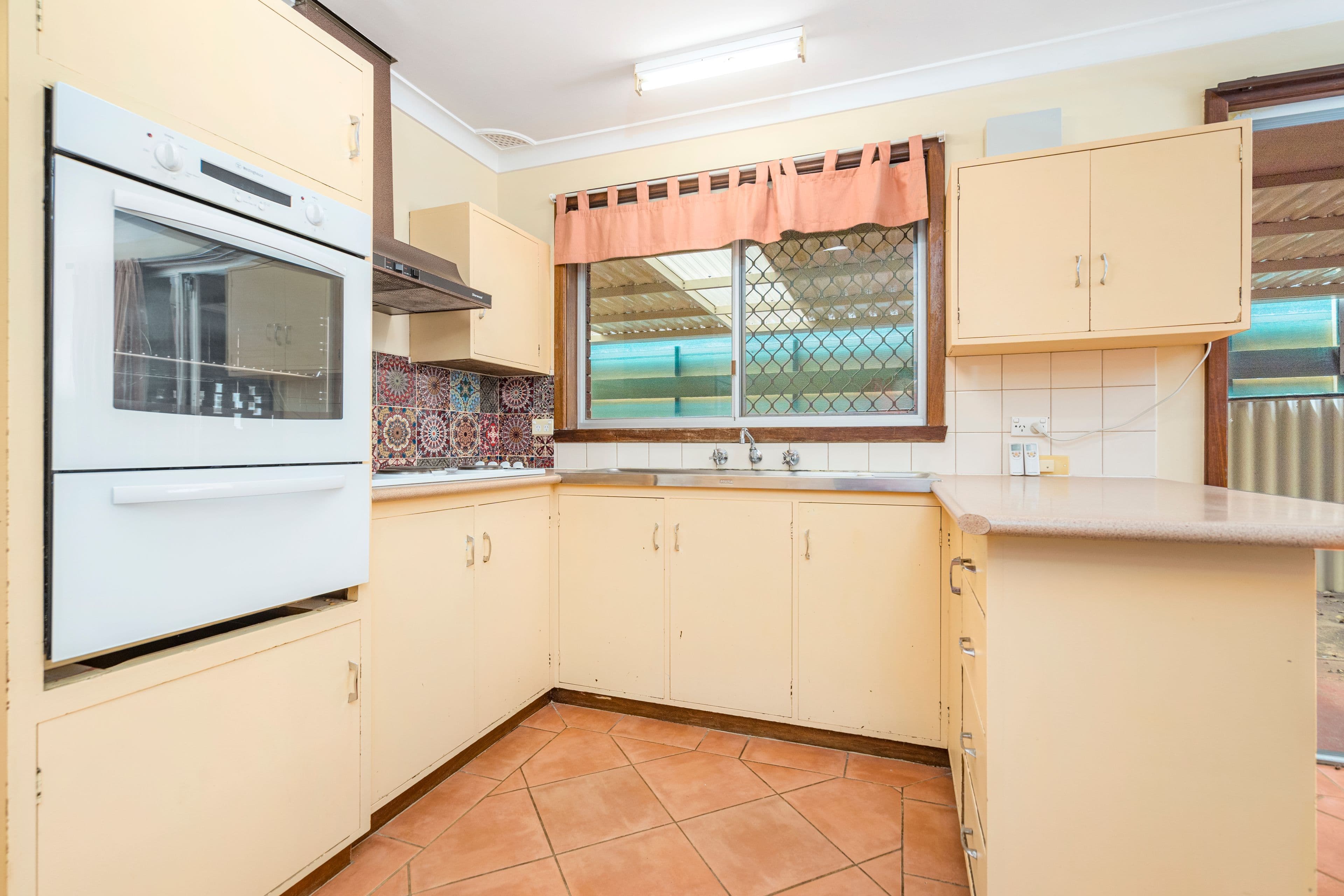 66 Glenview Street, Mount Tarcoola WA 6530, Mount Tarcoola - Thumbnail 6