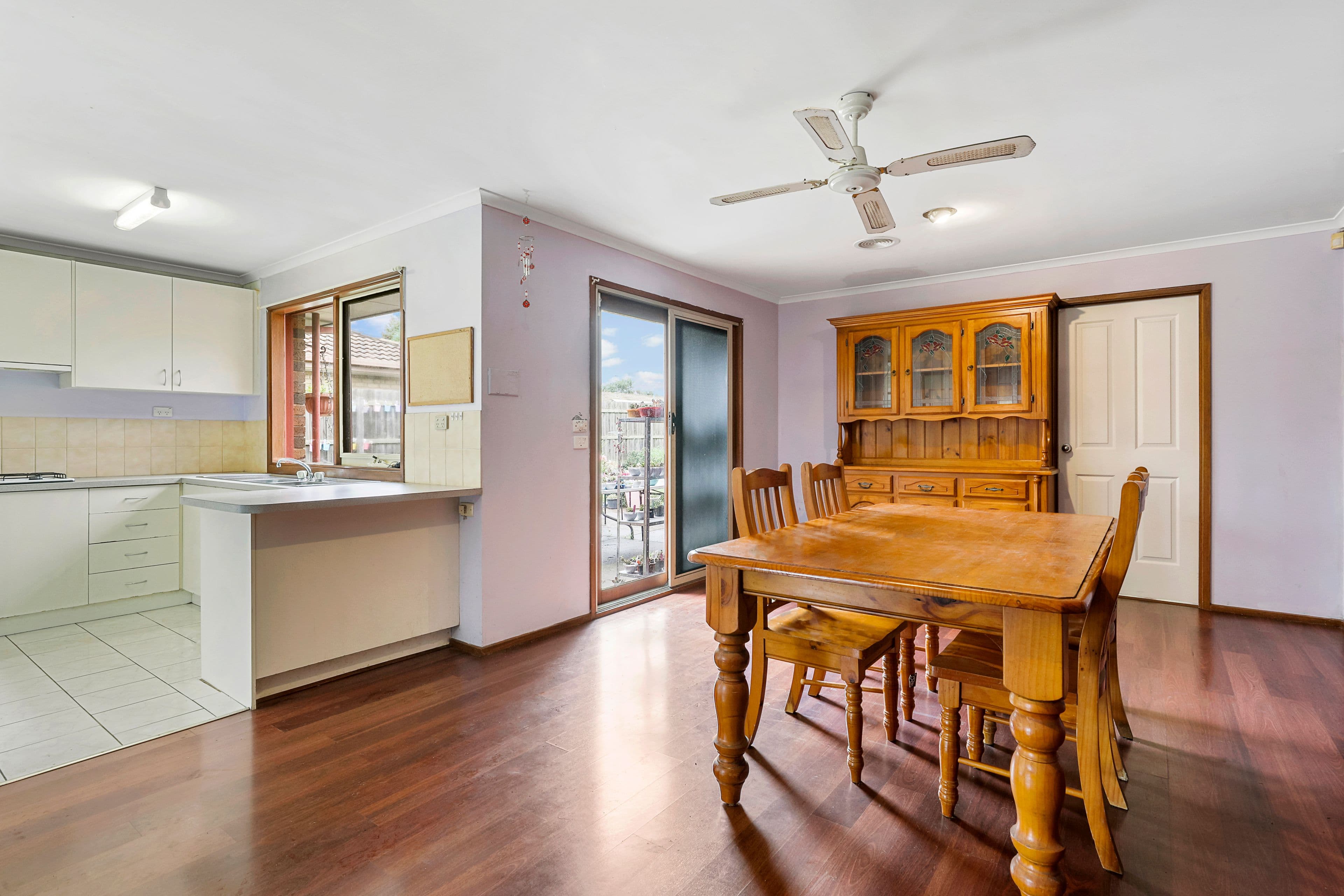 136 Courtenay Avenue, Cranbourne North VIC 3977, Cranbourne North - Thumbnail 4