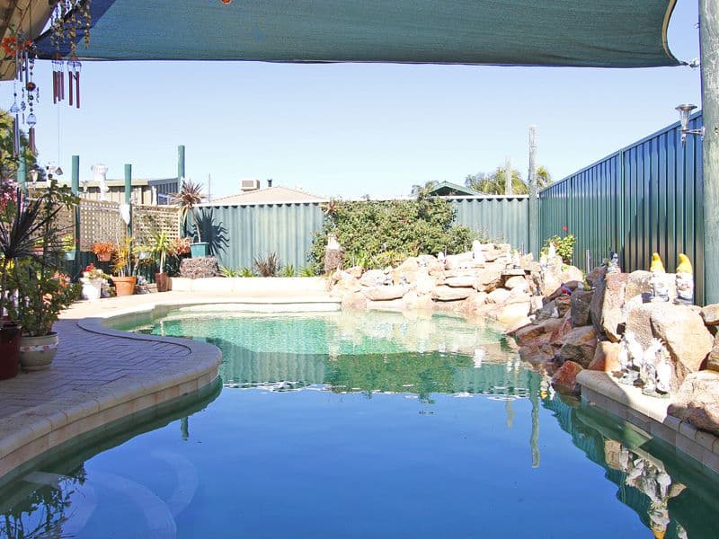10 Macaw Gardens, BALLAJURA WA 6066, Ballajura - Thumbnail 2