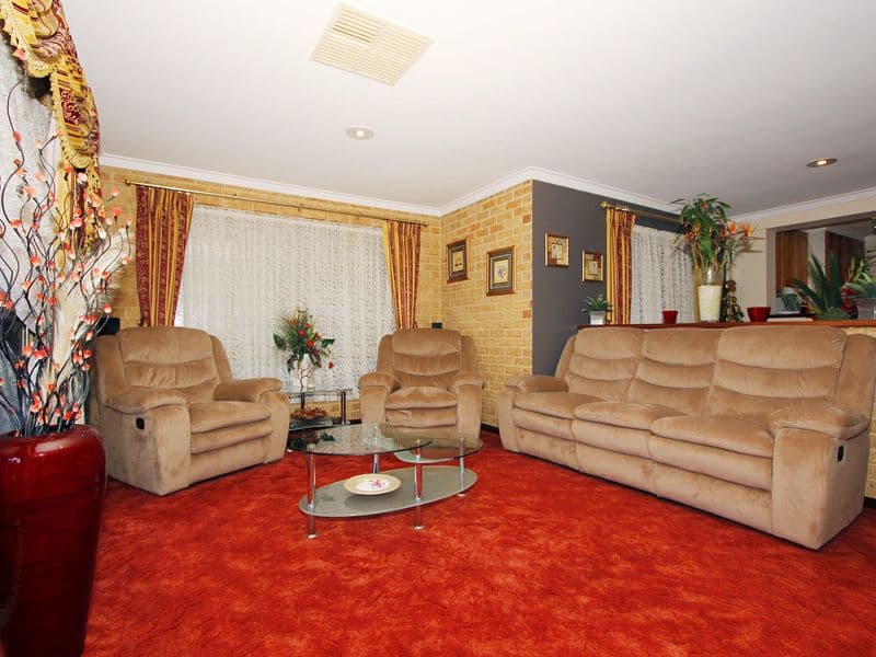 10 Macaw Gardens, BALLAJURA WA 6066, Ballajura - Thumbnail 4