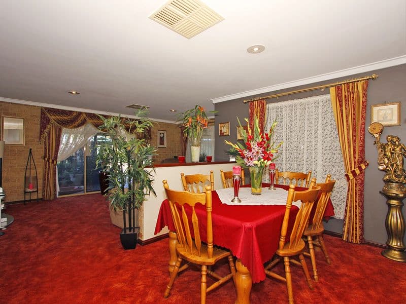 10 Macaw Gardens, BALLAJURA WA 6066, Ballajura - Thumbnail 5