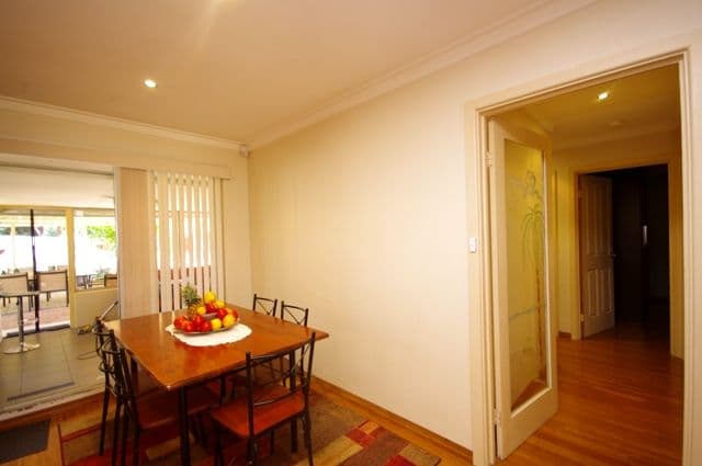 5 Hadleigh Way, GIRRAWHEEN WA 6064, Girrawheen - Thumbnail 7