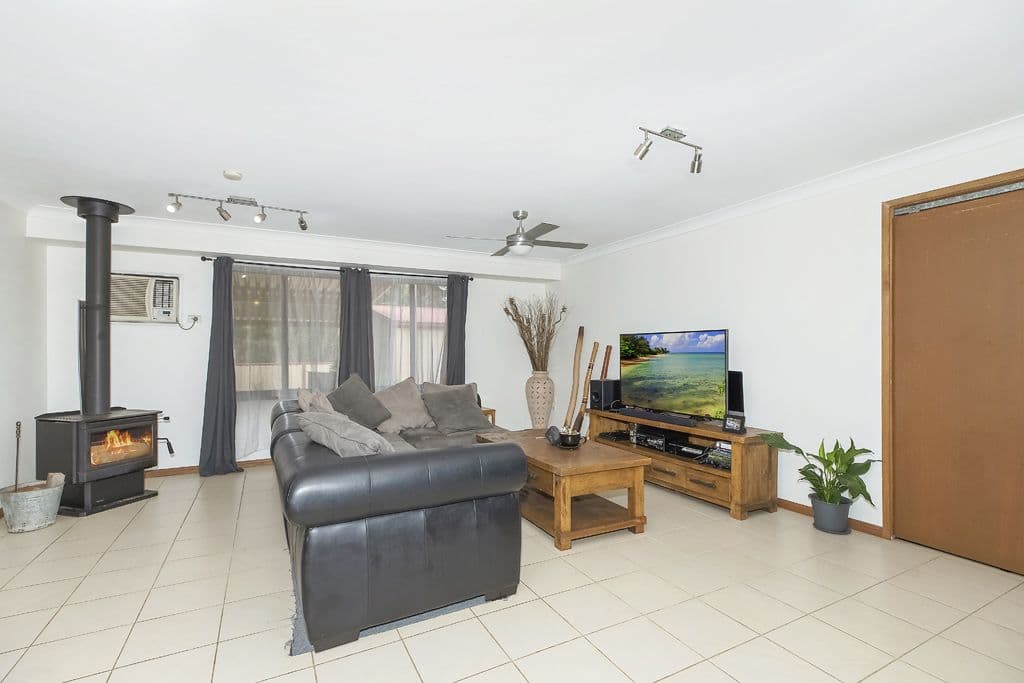 25 Modular Street, Charlemont, Charlemont - Thumbnail 2