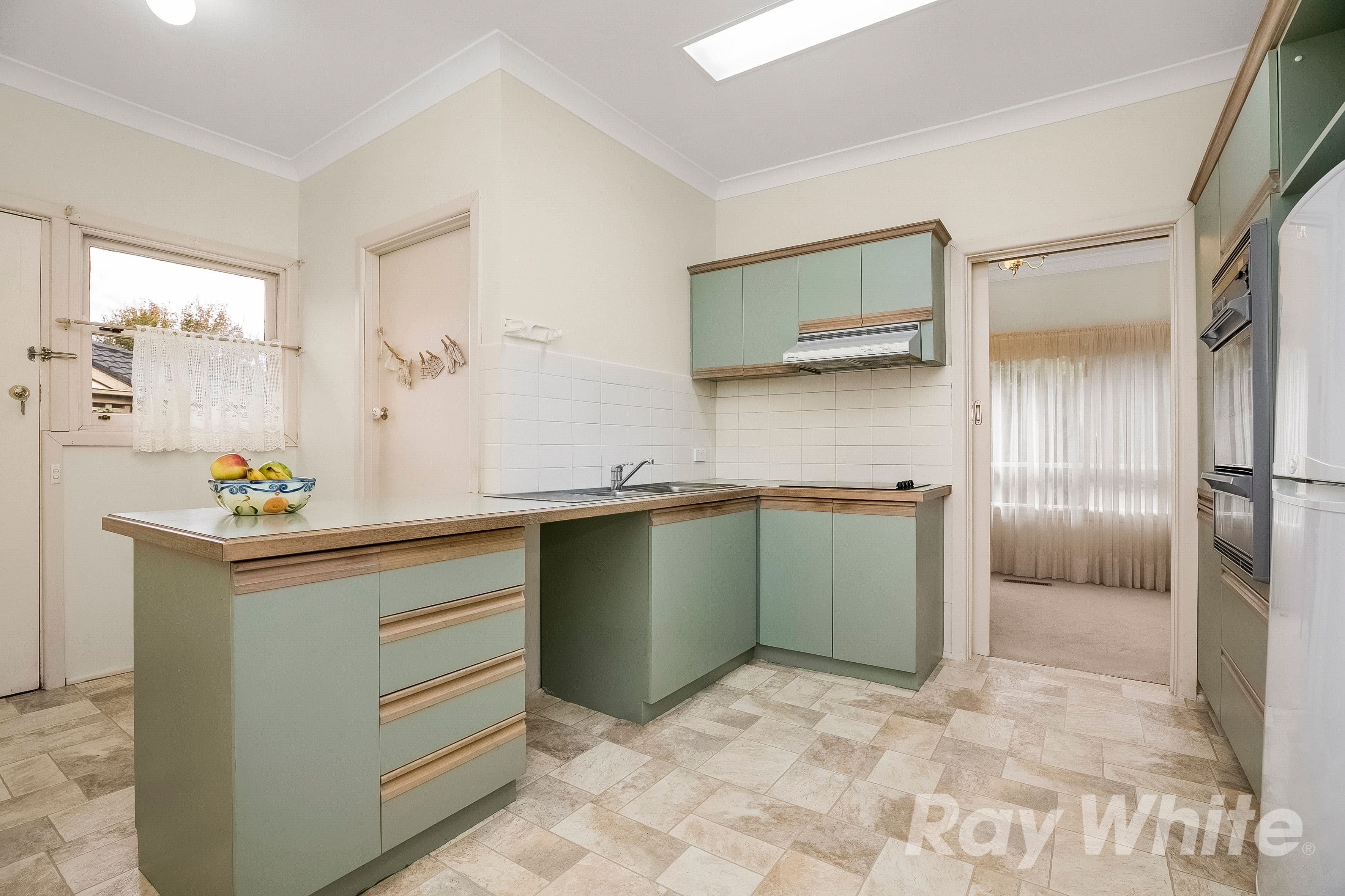 8 Short Street, Glen Waverley VIC 3150, Glen Waverley - Thumbnail 5