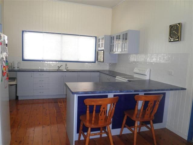 14 William Street, ROMA QLD 4455, Roma - Thumbnail 2