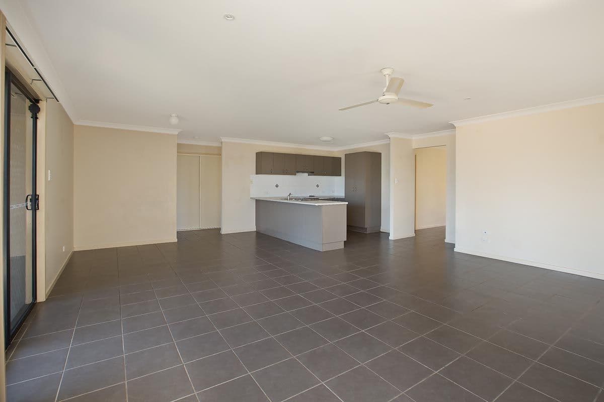 7 Eloise Place, Sumner QLD 4074, Sumner - Thumbnail 3