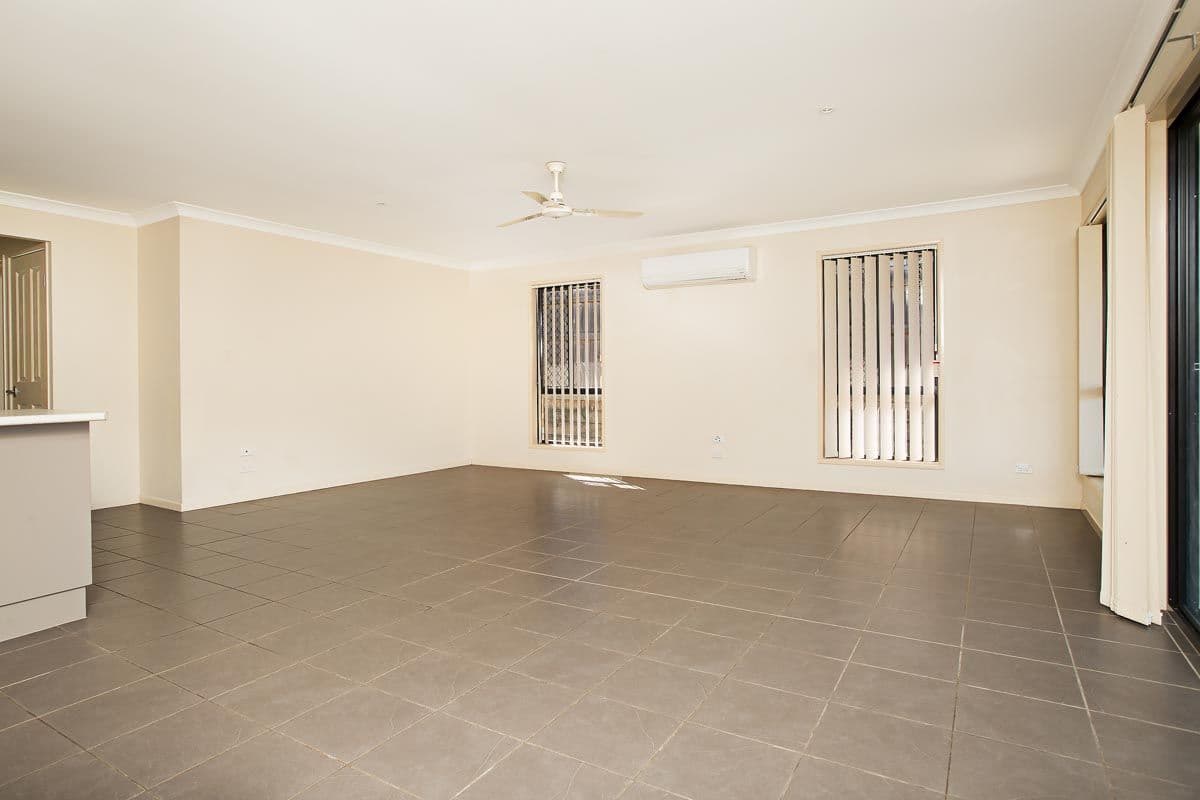 7 Eloise Place, Sumner QLD 4074, Sumner - Thumbnail 4