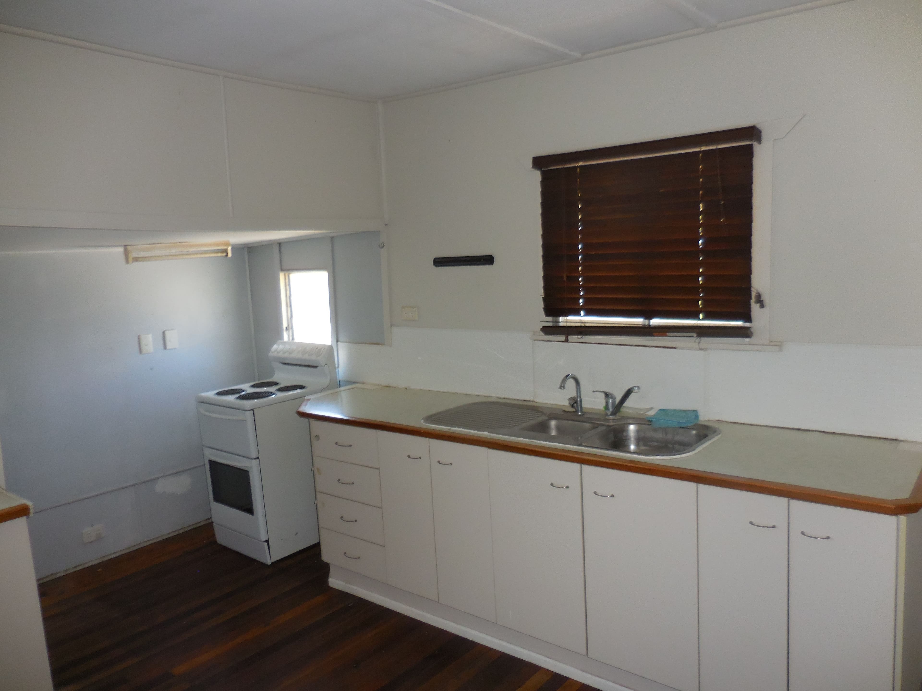 12 Cassidy Street, Bell QLD 4408, Bell - Thumbnail 2