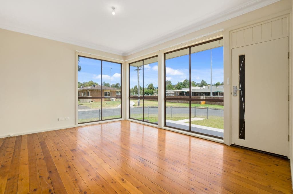 25 Craig Crescent, Dapto - Thumbnail 2