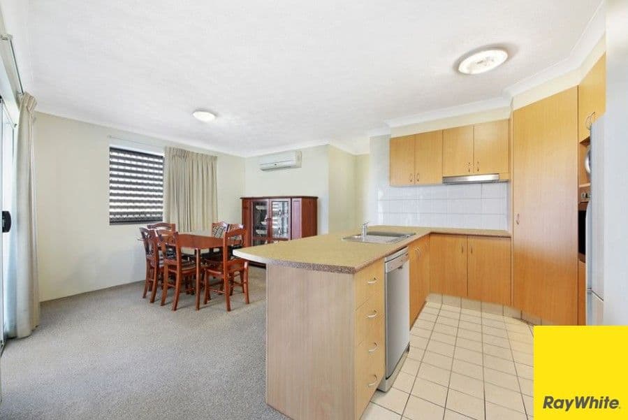 4 Proud Street, Labrador QLD 4215, Labrador - Thumbnail 4