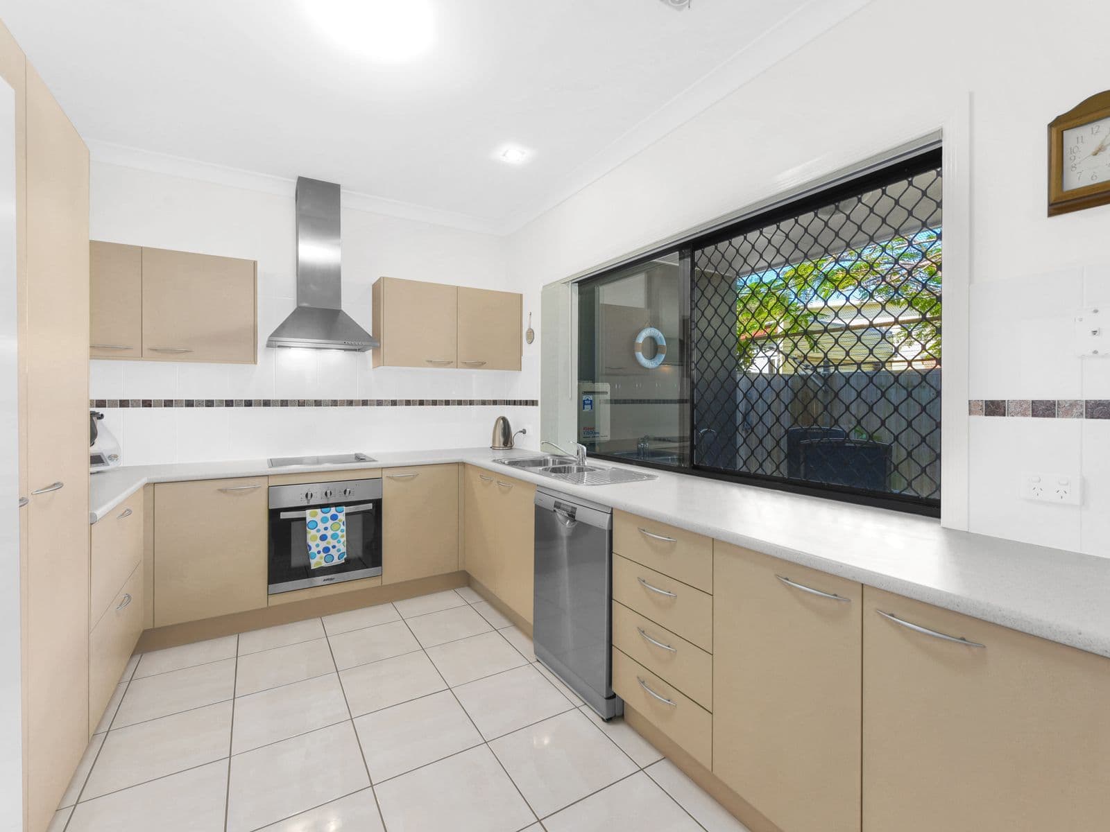 64 Georgina Street, Woody Point QLD 4019, Woody Point - Thumbnail 6