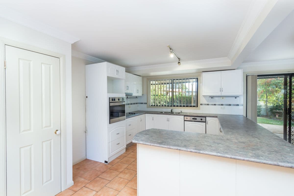 50 Ivy Avenue, McGraths Hill - Thumbnail 3