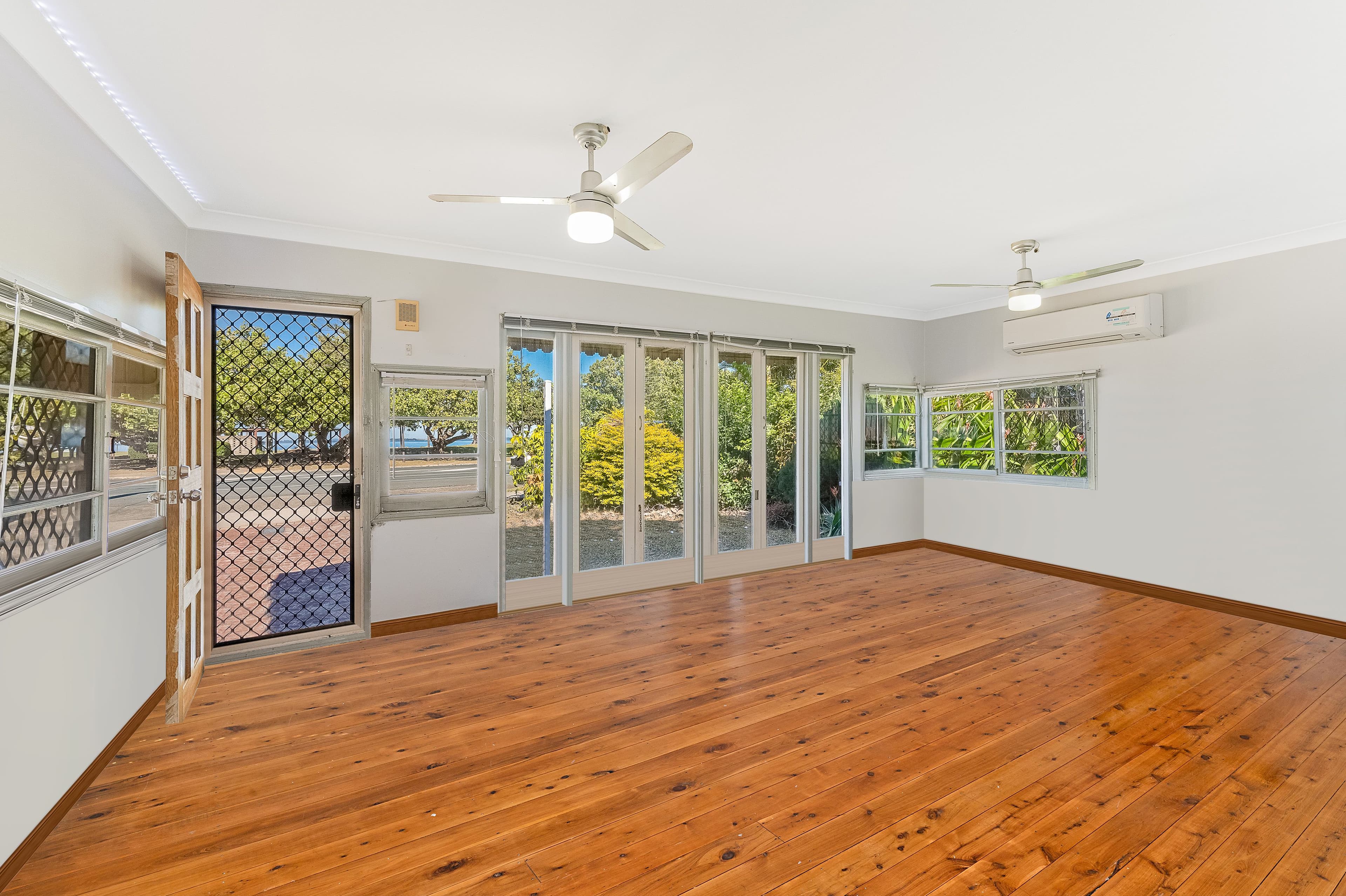 200 Hornibrook Esplanade, Woody Point QLD 4019, Woody Point - Thumbnail 5