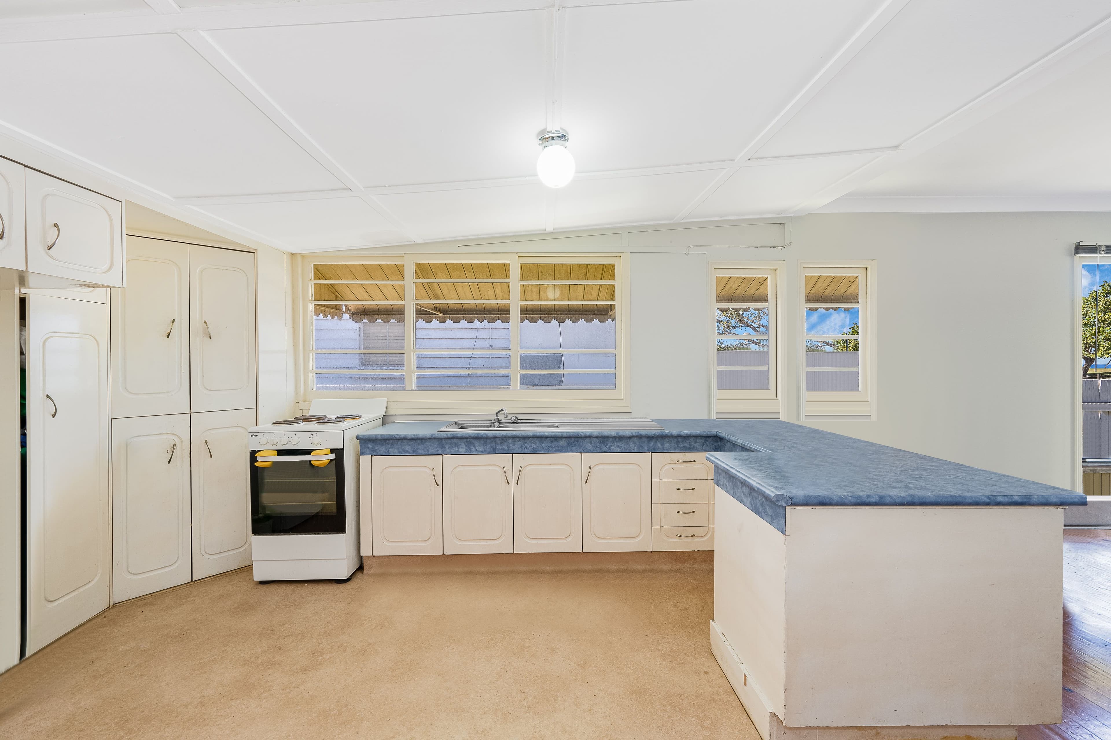 200 Hornibrook Esplanade, Woody Point QLD 4019, Woody Point - Thumbnail 8