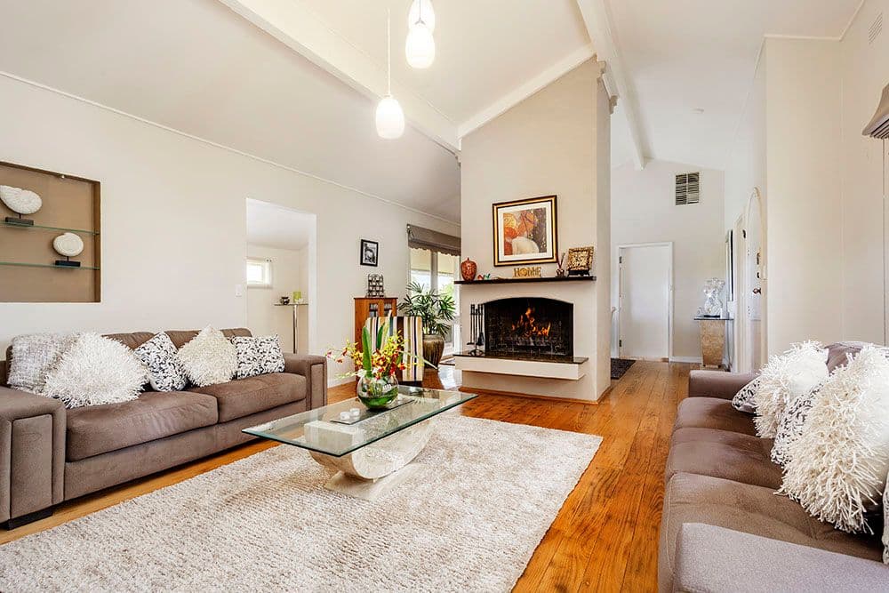 1 Lara Court, DONCASTER VIC 3108, Doncaster - Thumbnail 2