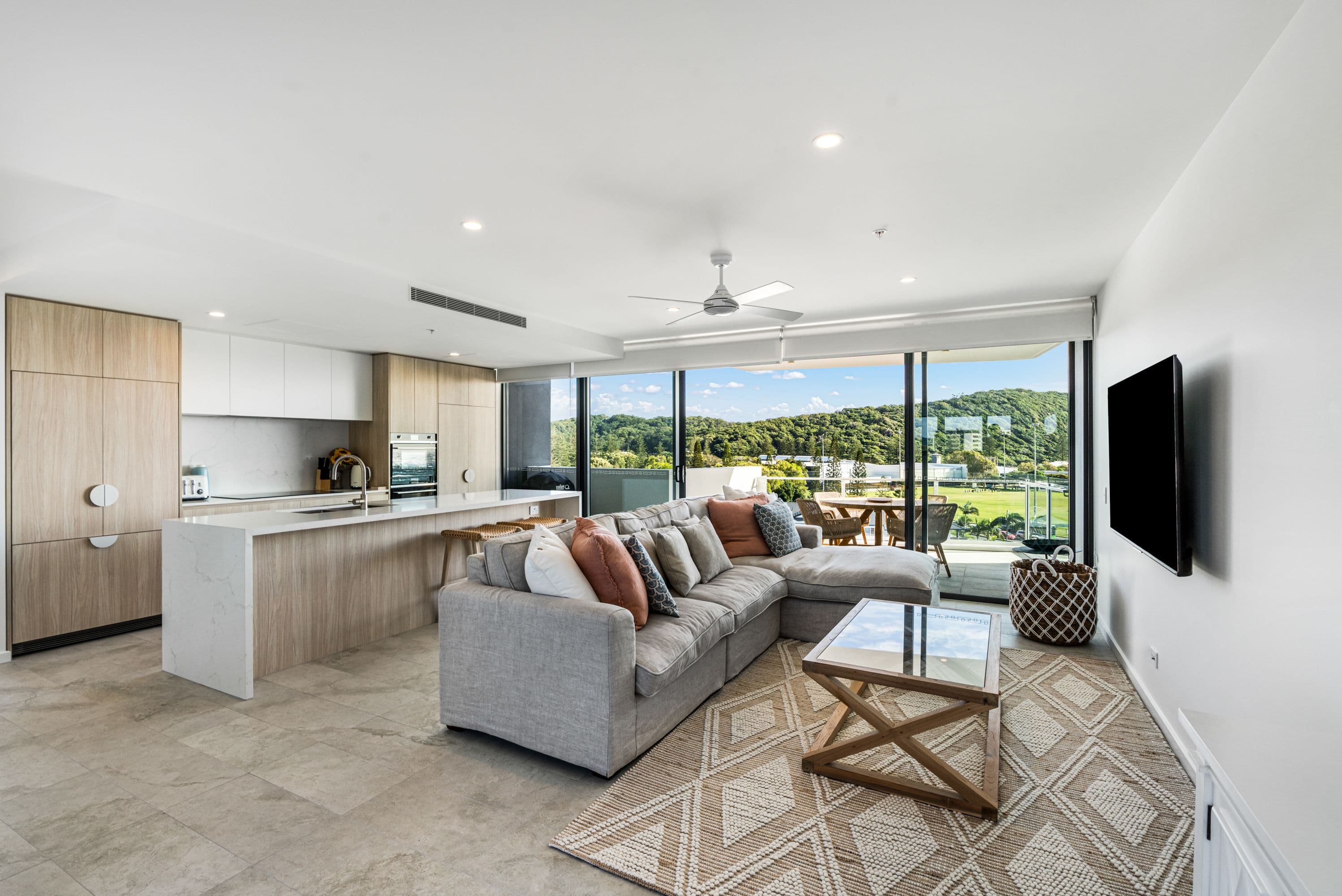 5 Nyrang Avenue, Palm Beach QLD 4221, Palm Beach - Thumbnail 2