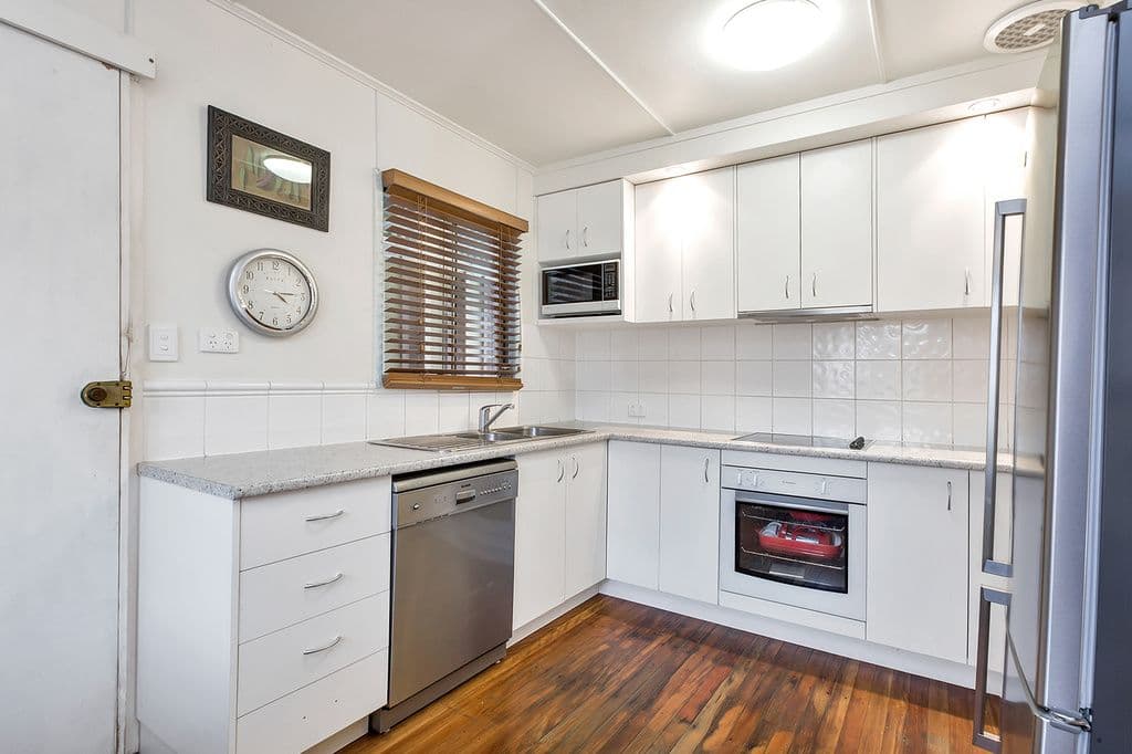 27 Baroda Street, Coopers Plains QLD 4108, Coopers Plains - Thumbnail 3