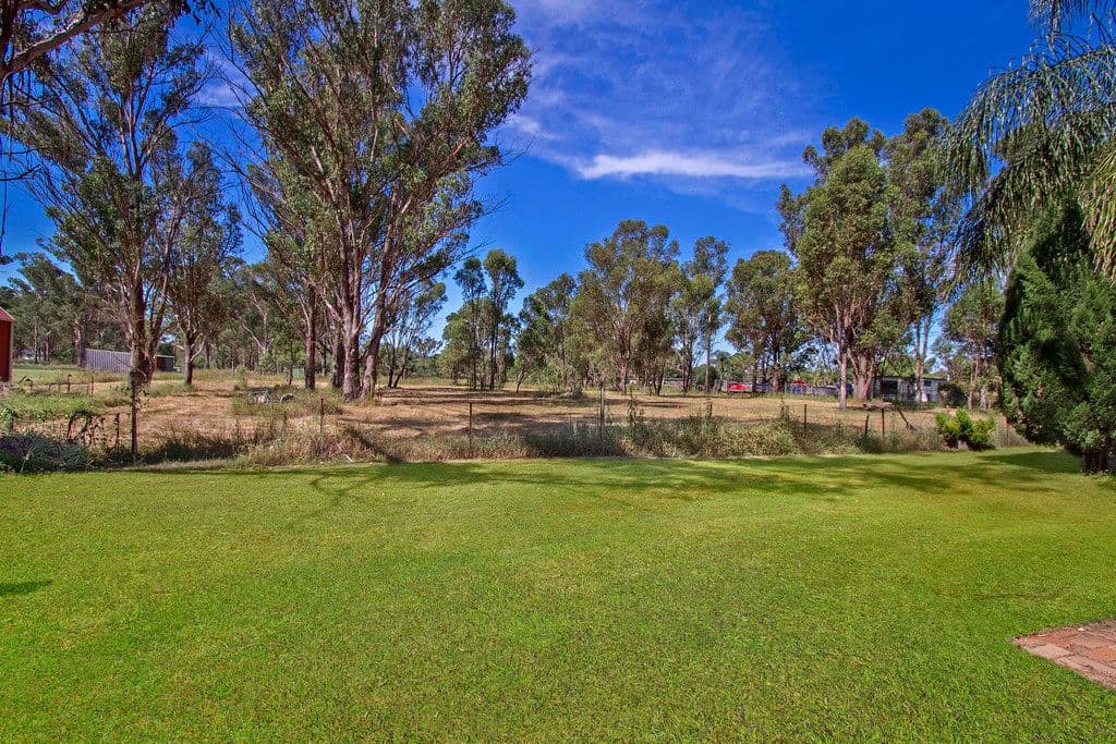 331 Windsor Road, Vineyard - Thumbnail 4