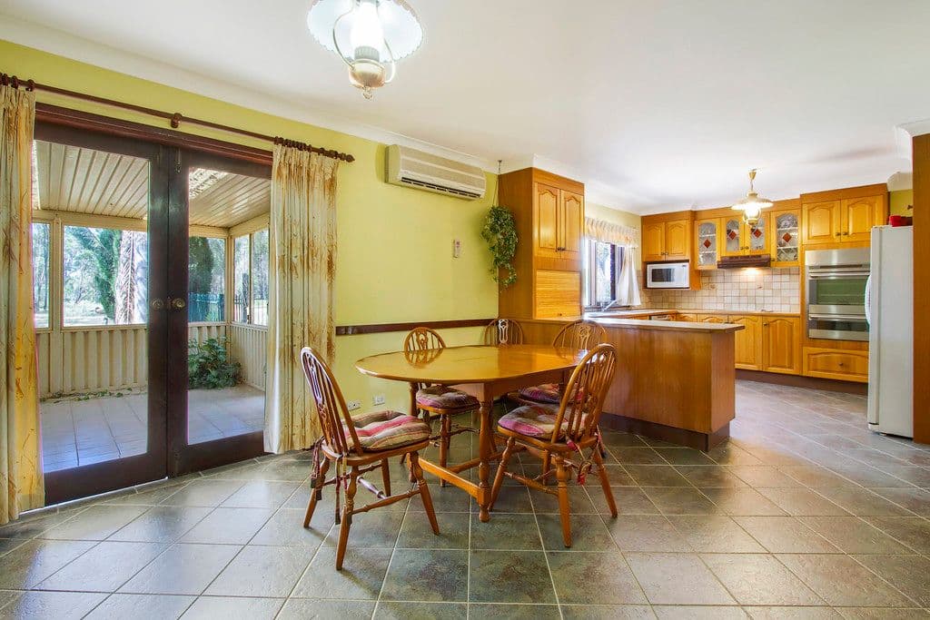 331 Windsor Road, Vineyard - Thumbnail 6