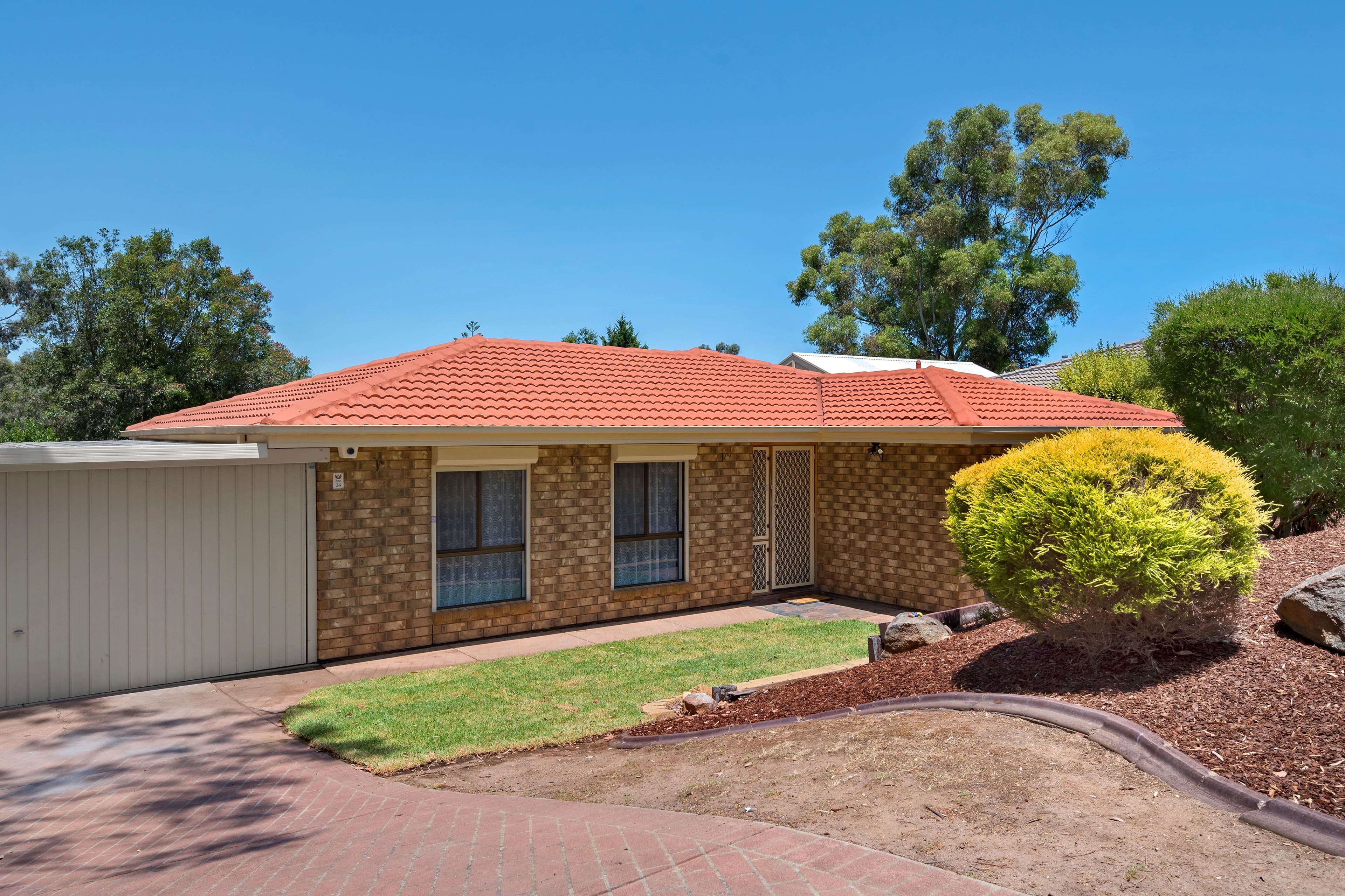 24 Lubbock Court, Wynn Vale SA 5127, Wynn Vale - Thumbnail 2