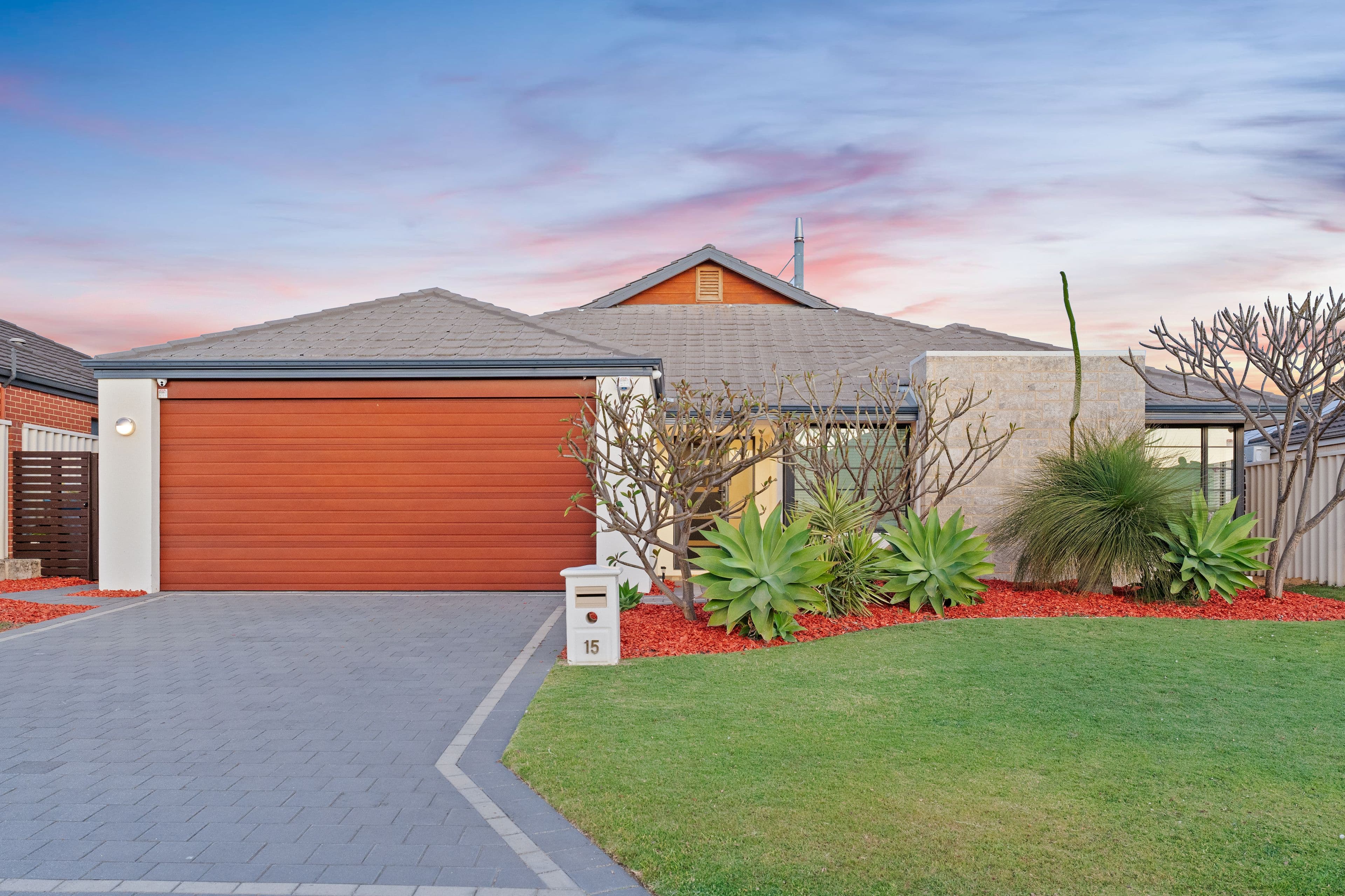 15 Gaston Road, Secret Harbour WA 6173, Secret Harbour - Thumbnail 2