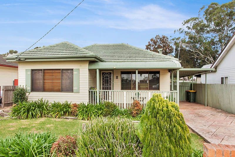 28 Timbs Road, Oak Flats - Image 1