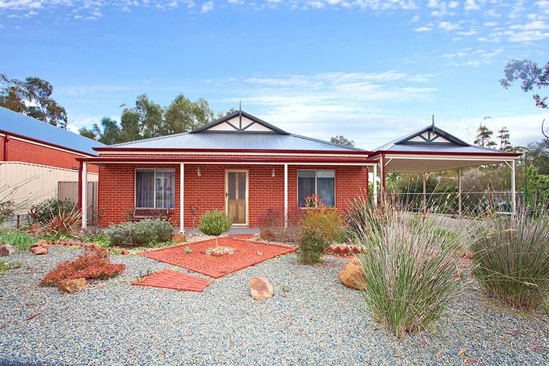 9 Rocky Glen Court, CLARE SA 5453, Clare - Thumbnail 2