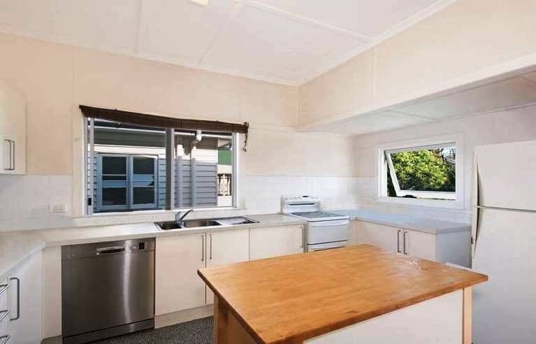 49 Twelfth Avenue, Kedron QLD 4031, Kedron - Thumbnail 3