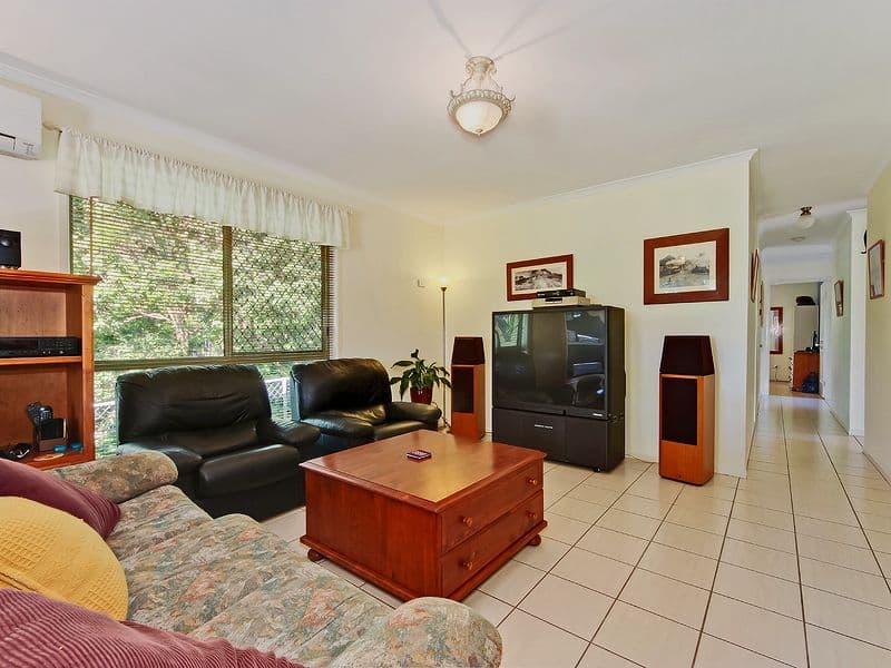 71 Spence Road, WAVELL HEIGHTS QLD 4012, Wavell Heights - Thumbnail 3