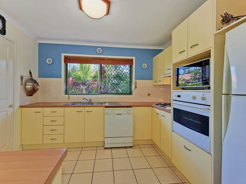71 Spence Road, WAVELL HEIGHTS QLD 4012, Wavell Heights - Thumbnail 4