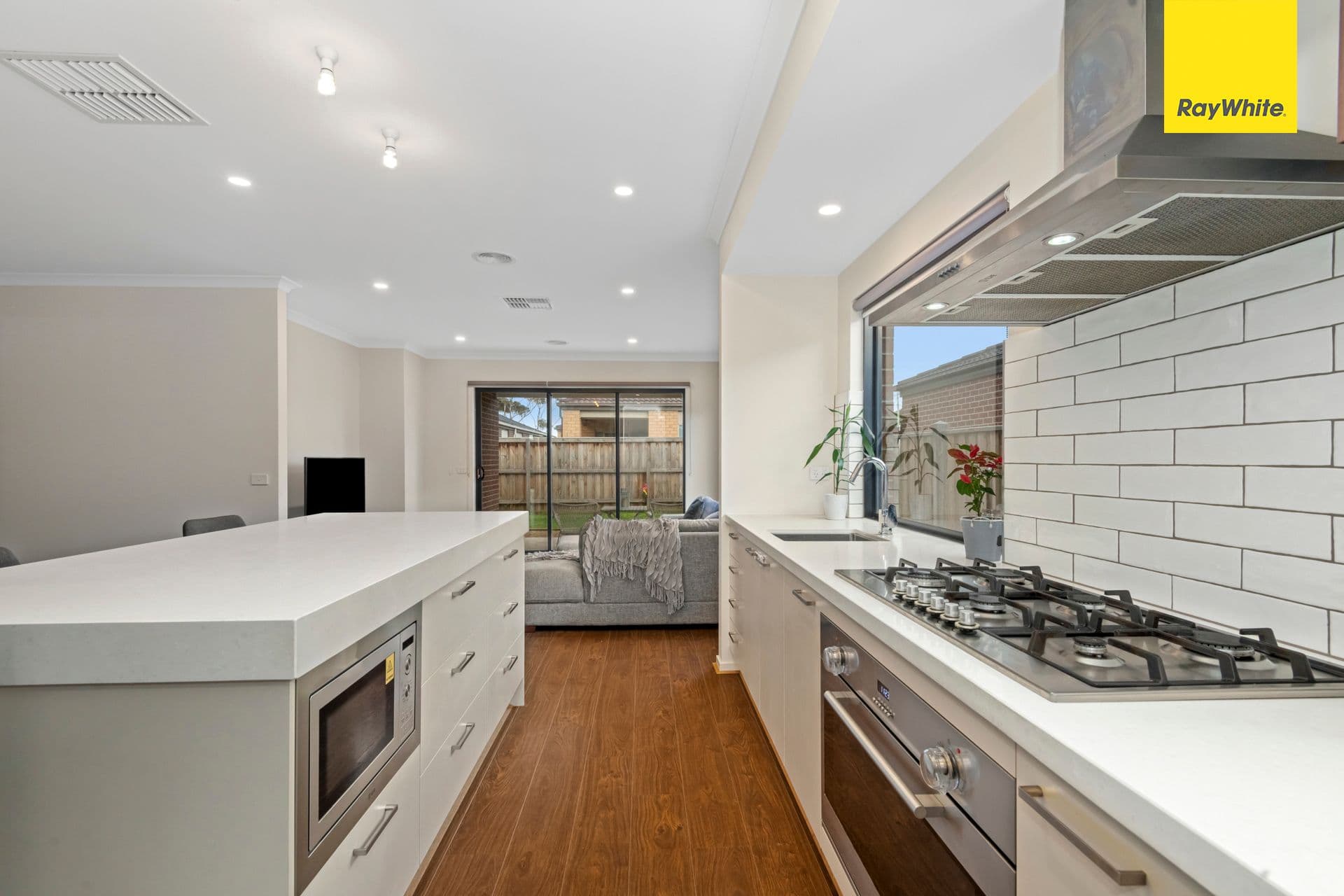 24 Postema Drive, Point Cook VIC 3030, Point Cook - Thumbnail 7