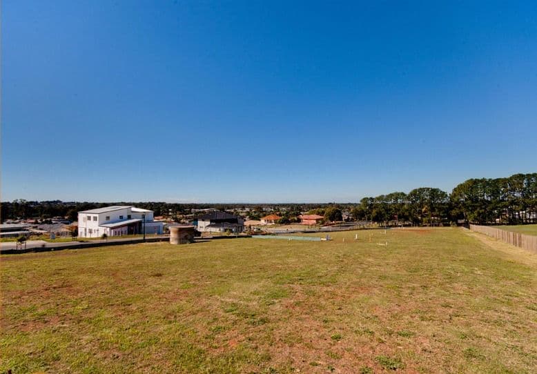27 Cowie Road, CARSELDINE QLD 4034, Carseldine - Thumbnail 3