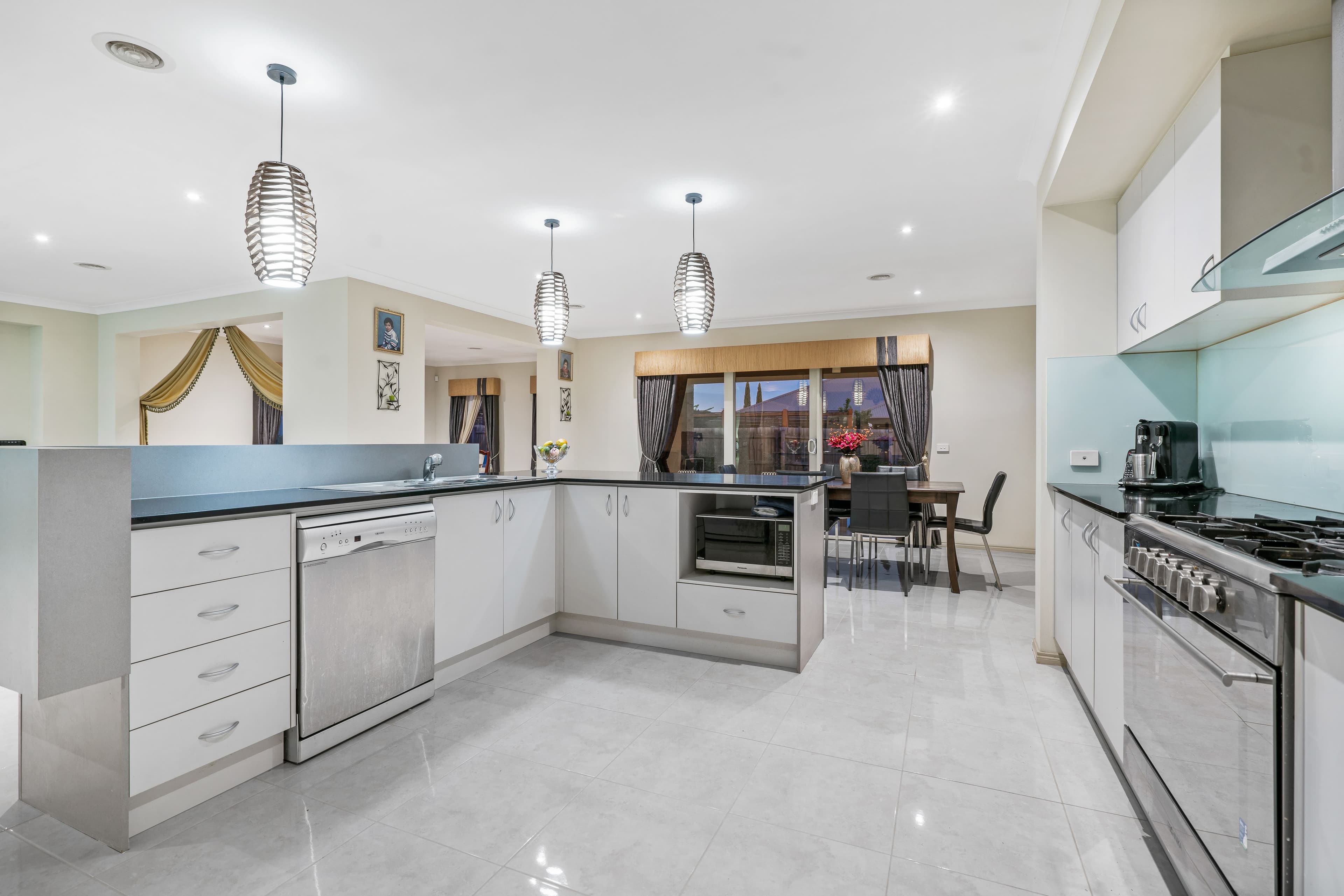 3 Ultimo Walk, Taylors Hill VIC 3037, Taylors Hill - Thumbnail 4