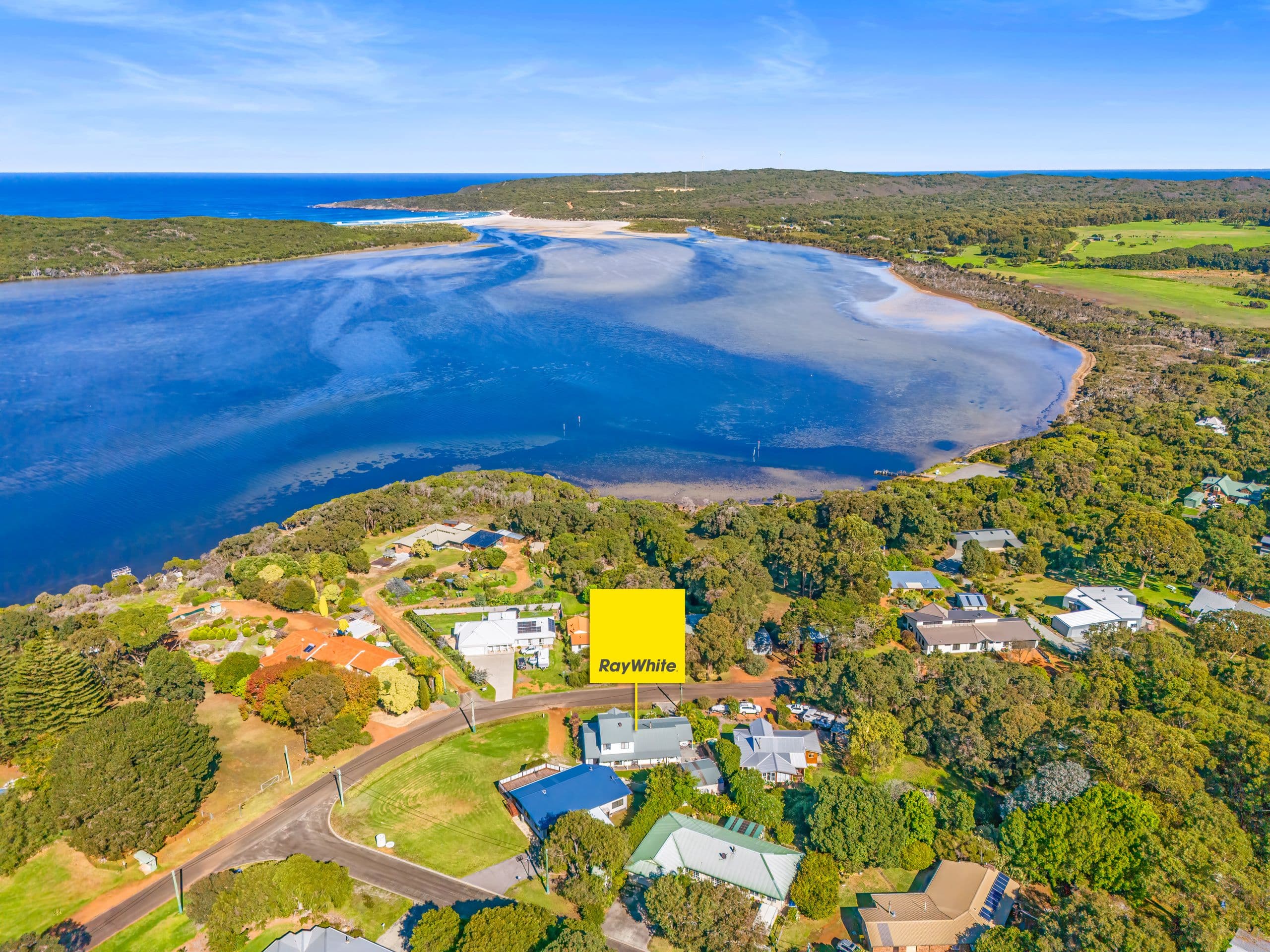108 Minsterly Road, Ocean Beach WA 6333, Ocean Beach - Thumbnail 2