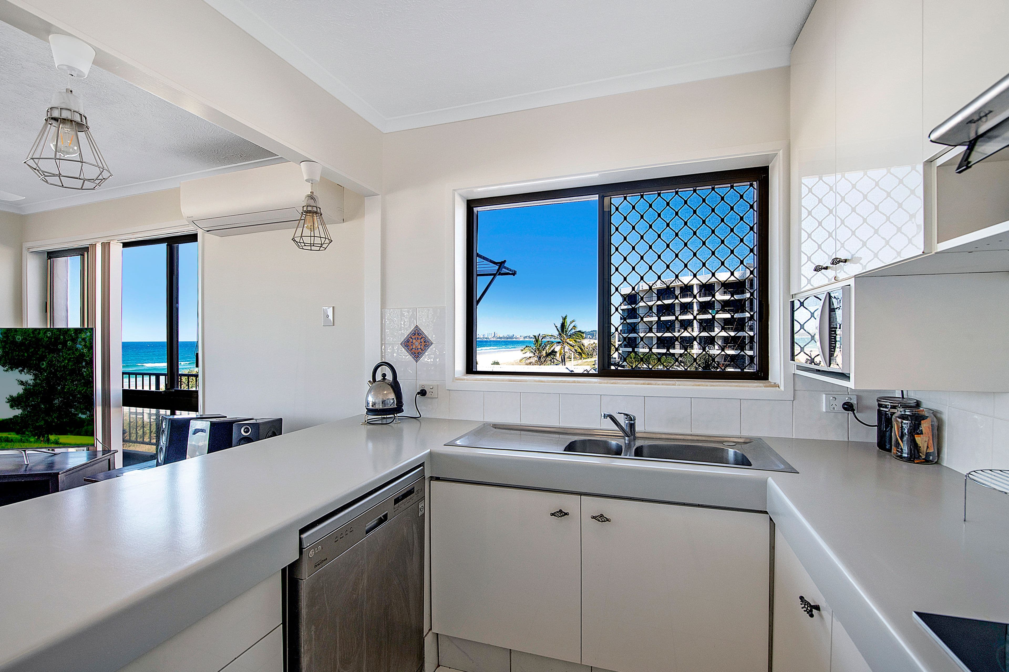 391 Golden Four Drive, Tugun QLD 4224, Tugun - Thumbnail 5