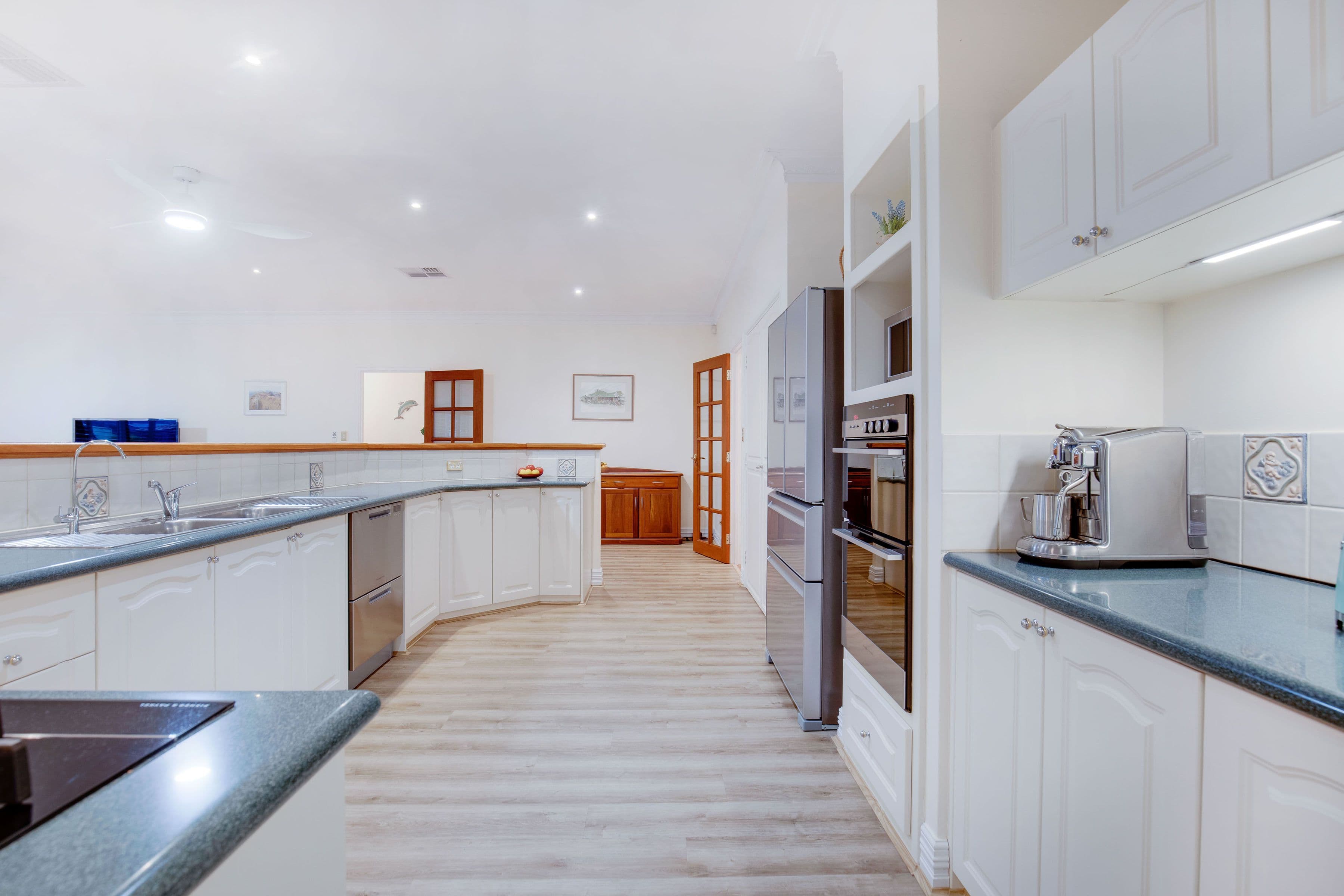 16 Warrener Gardens, Gwelup WA 6018, Gwelup - Thumbnail 7